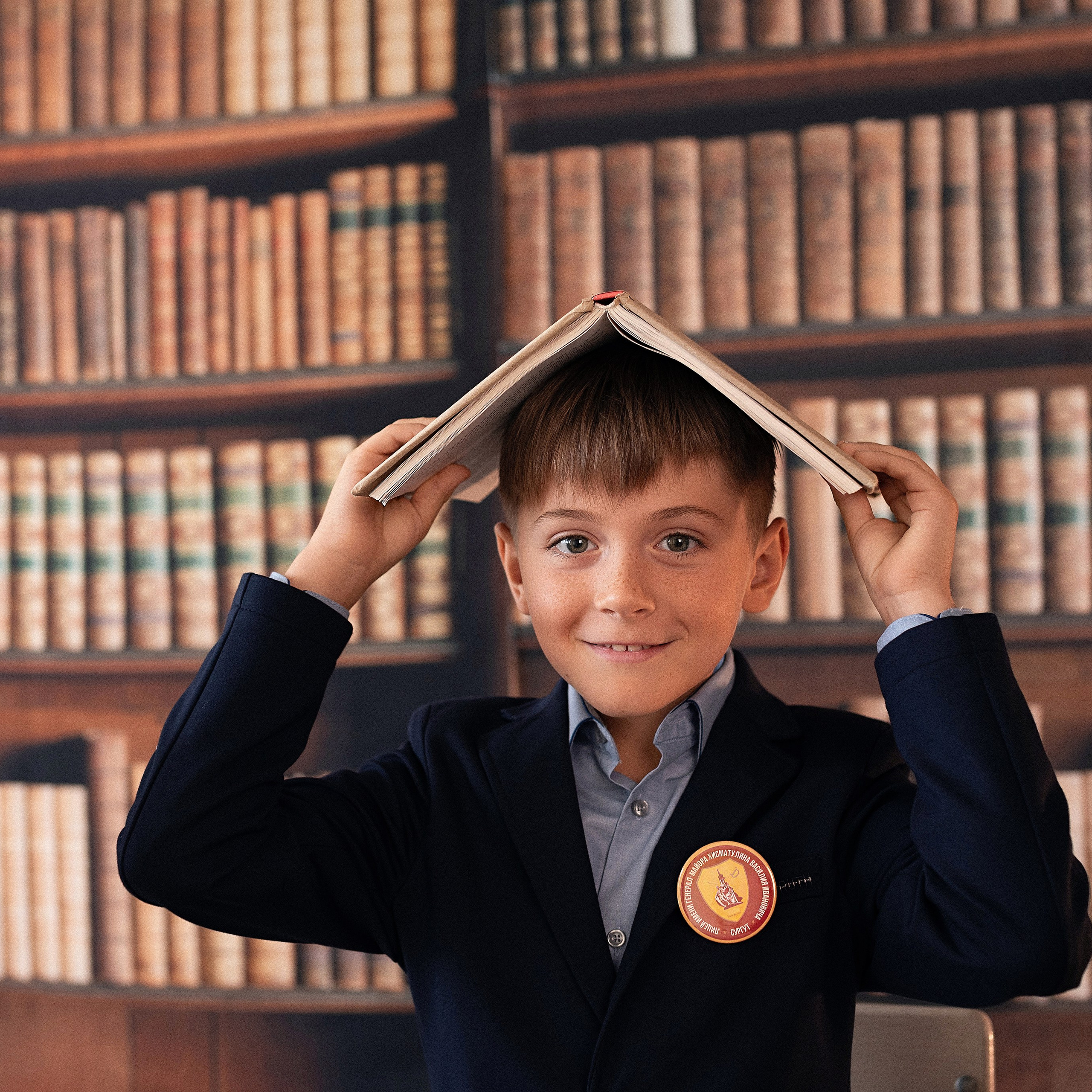 Второй класс в школьной локации фотостудии Генезис