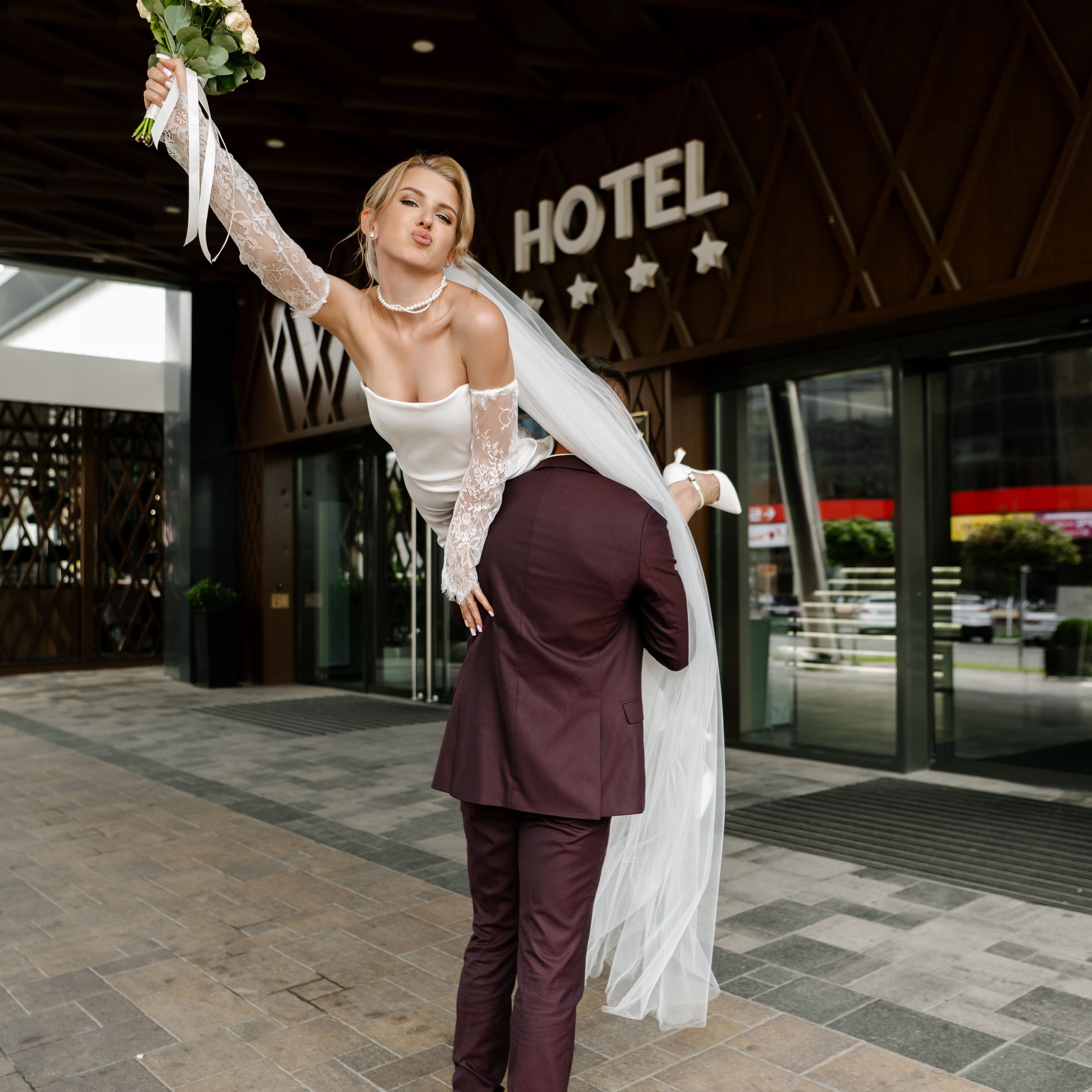 Антон и Анастасия