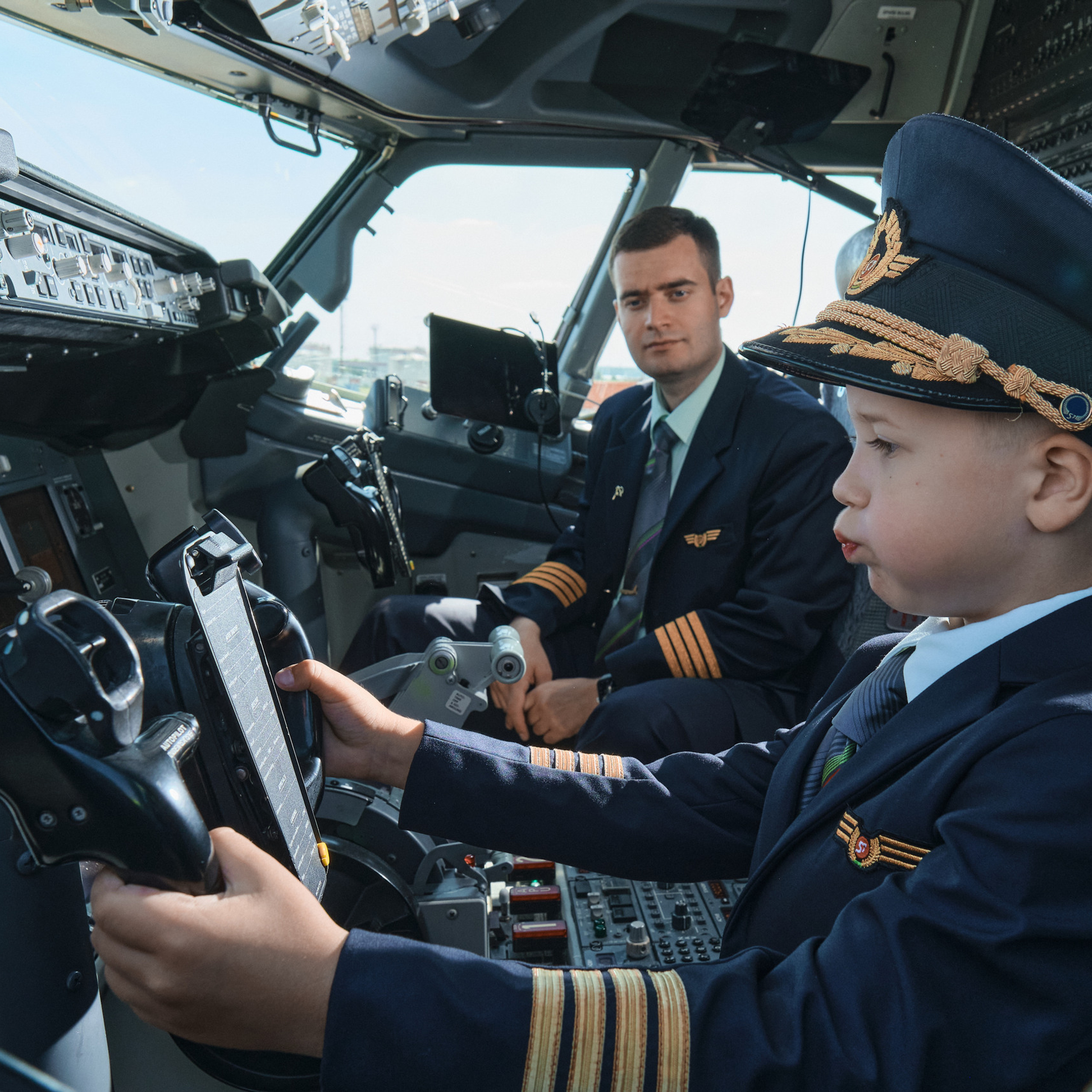 Reviews. Aleksandr Kobtsev