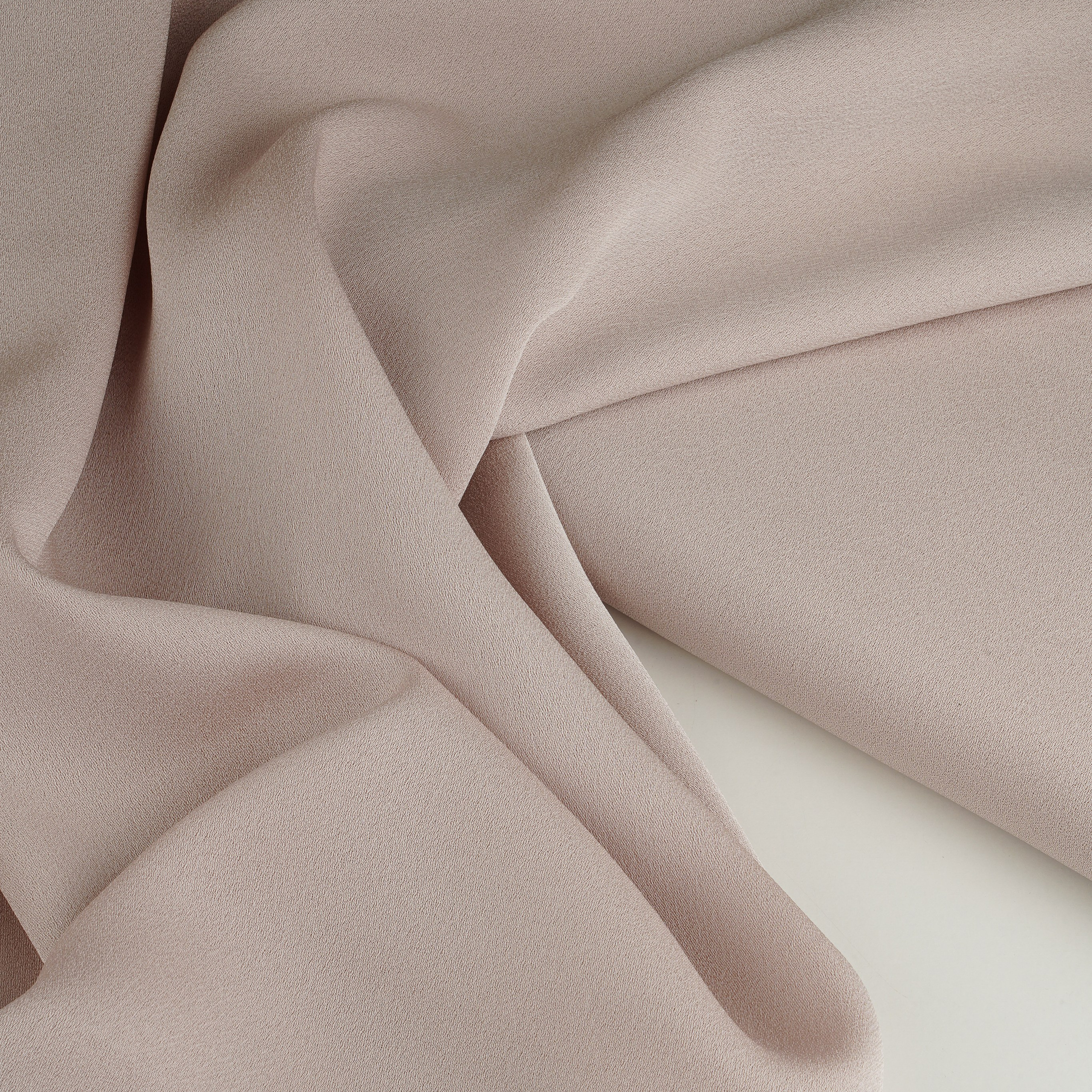 ТК375  - КРЕП MEDIUM ПЛОТНОСТИ - ШИРИНА 1,50  - МОЛОЧНЫЙ БЕЖ  - 2,43