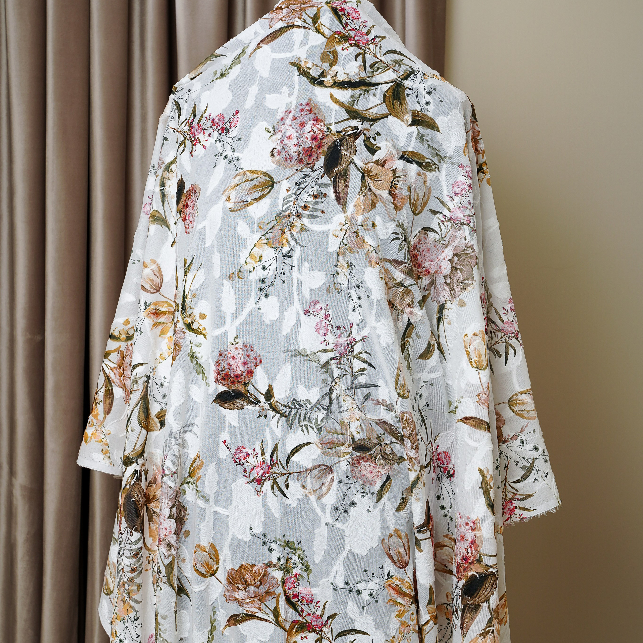 ZIMMERMANN - ФИЛЬКУПЕ - МТИ389 - ШИРИНА 1,40 - ТЮЛЬПАНЫ - 3