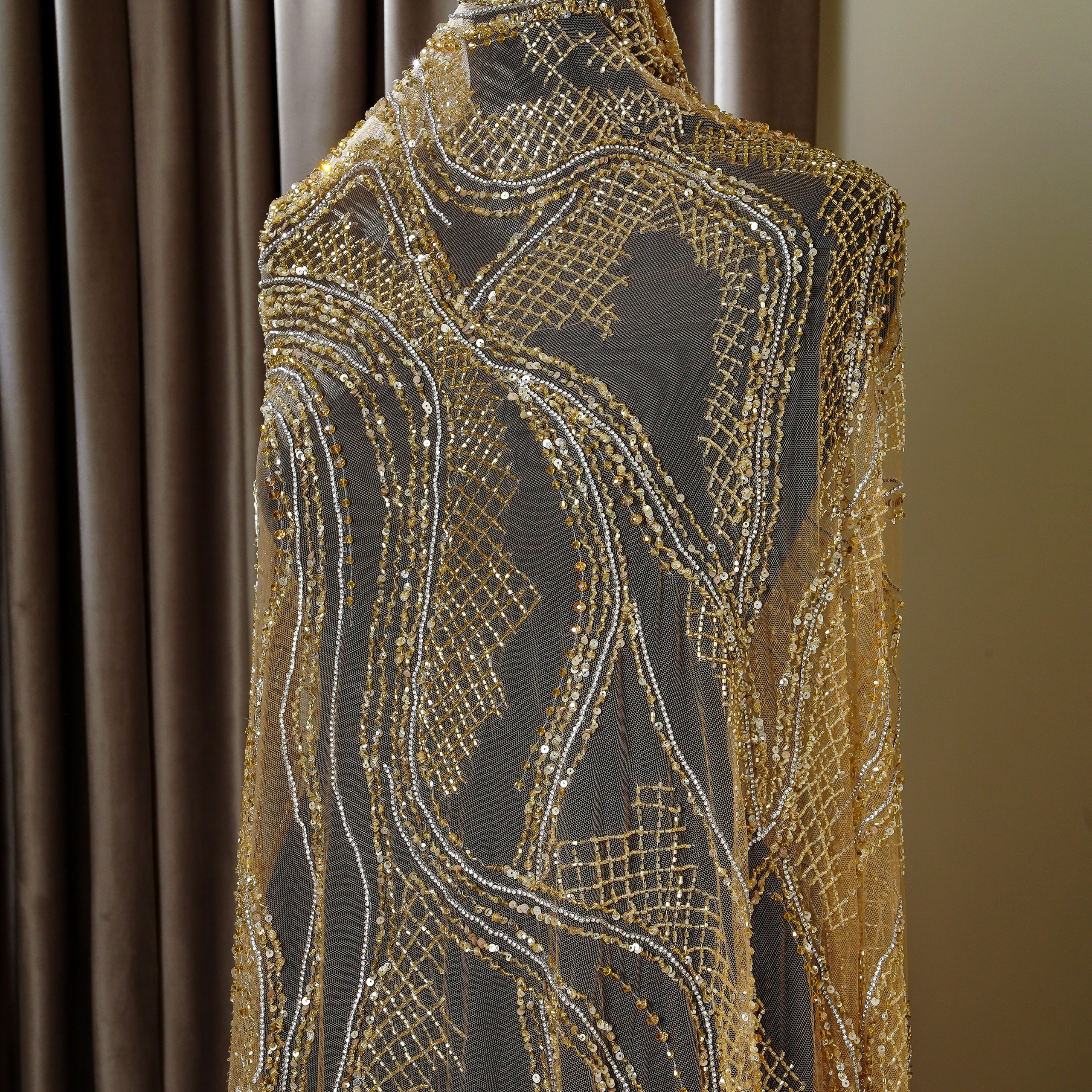 JENNY PACKHAM  - ENGLAND — ТК224 — ШИРИНА 1,60 — ЗОЛОТОЙ — 3