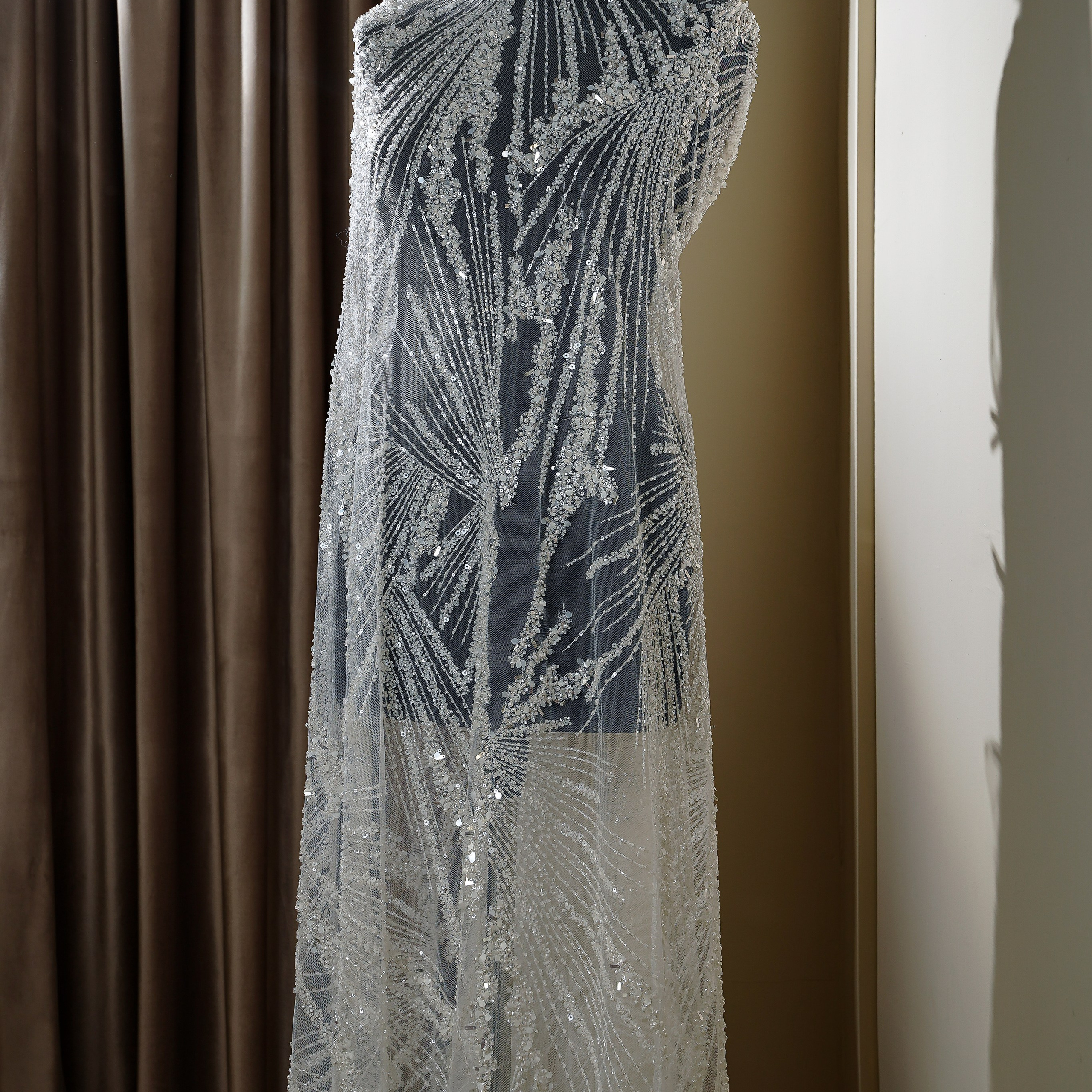 PRONOVIAS - SPAIN - ТК218  - ШИРИНА 1,30 - БЕЛЫЙ - 1,7 + в