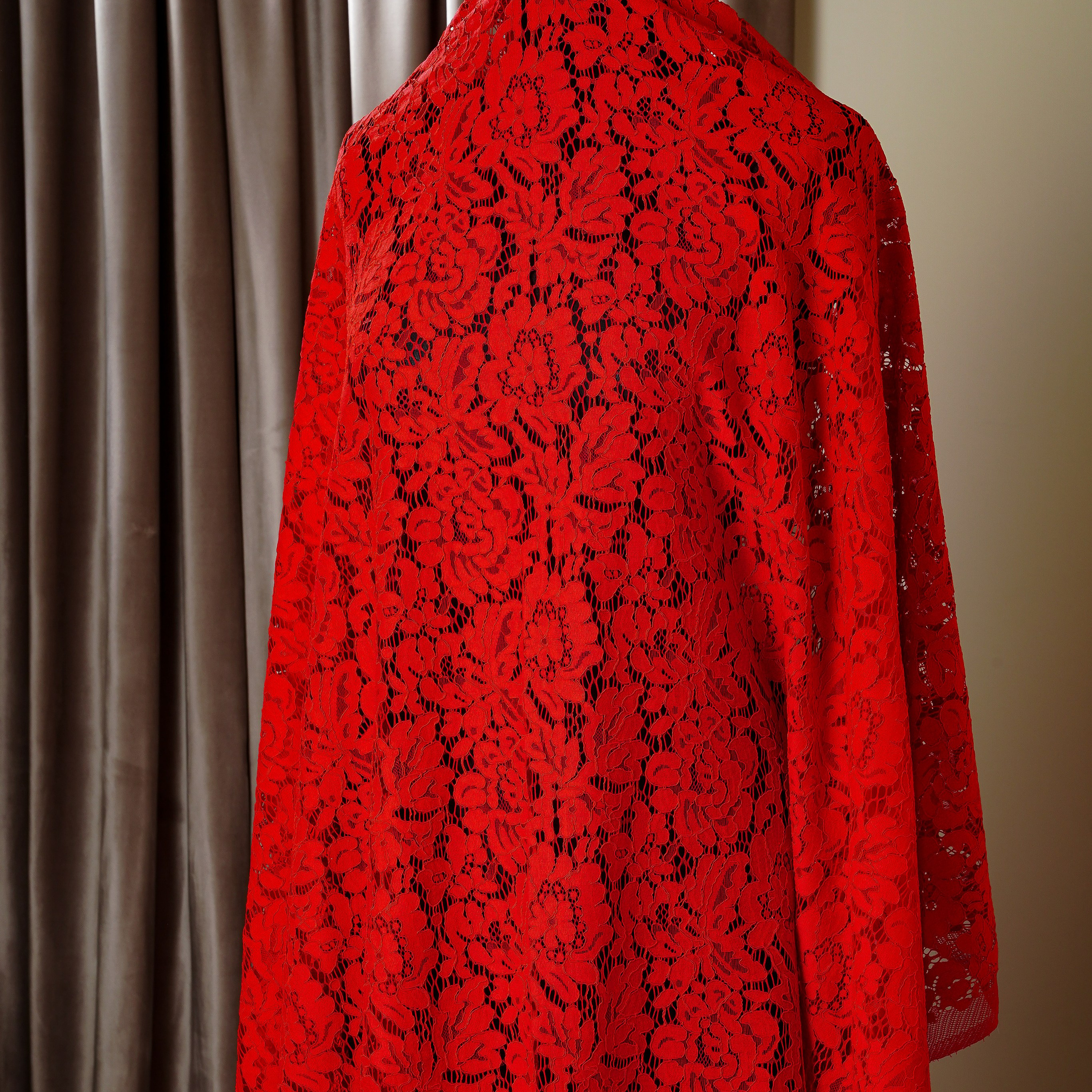 DOLCE GABBANA - ITALY -  KK92 - ШИРИНА 1,50 - КРАСНАЯ - К 1,5 ; 2К 3