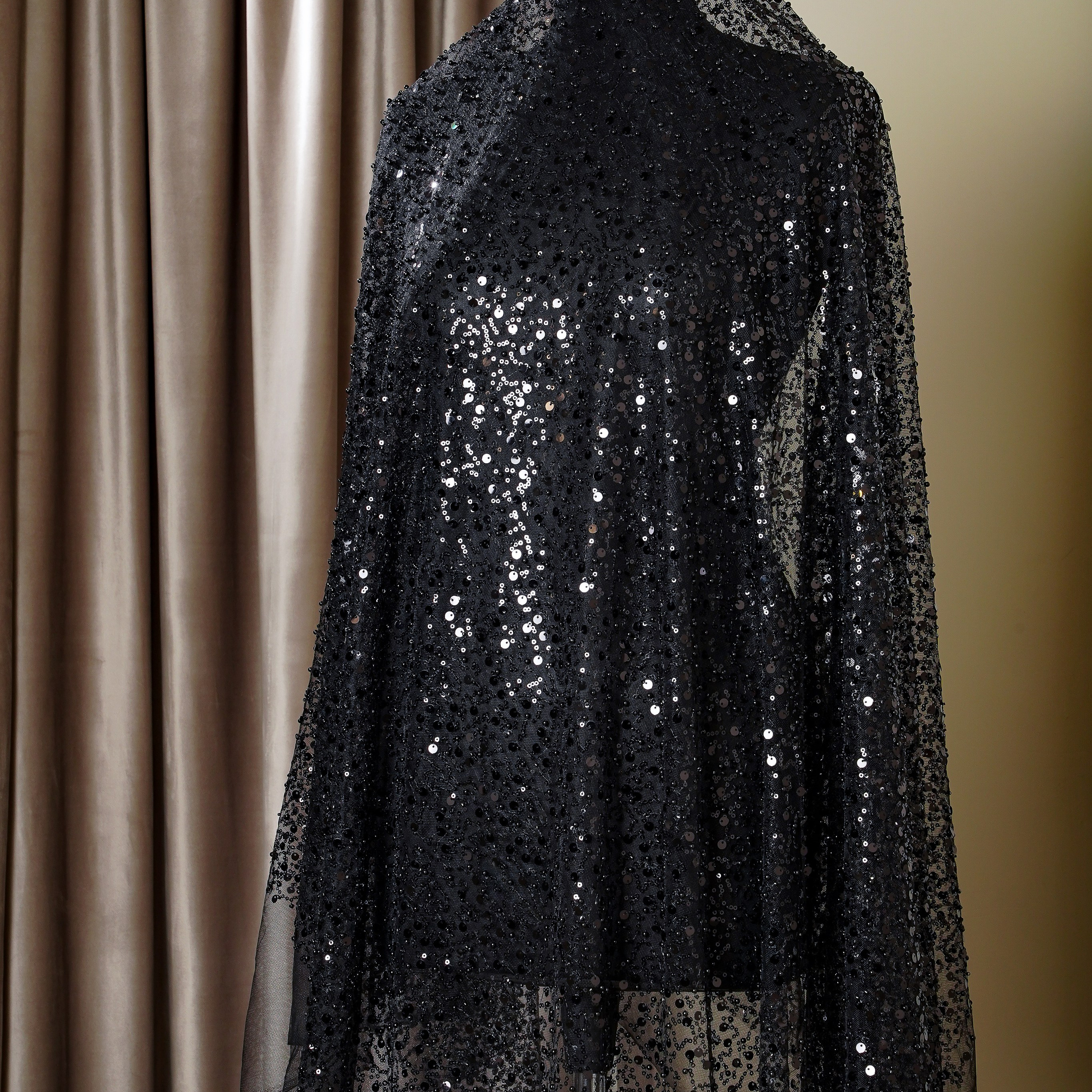 ZIAD NAKAD - LEBANON - TS349 - ШИРИНА 1,50 - ЧЕРНАЯ - 3,70