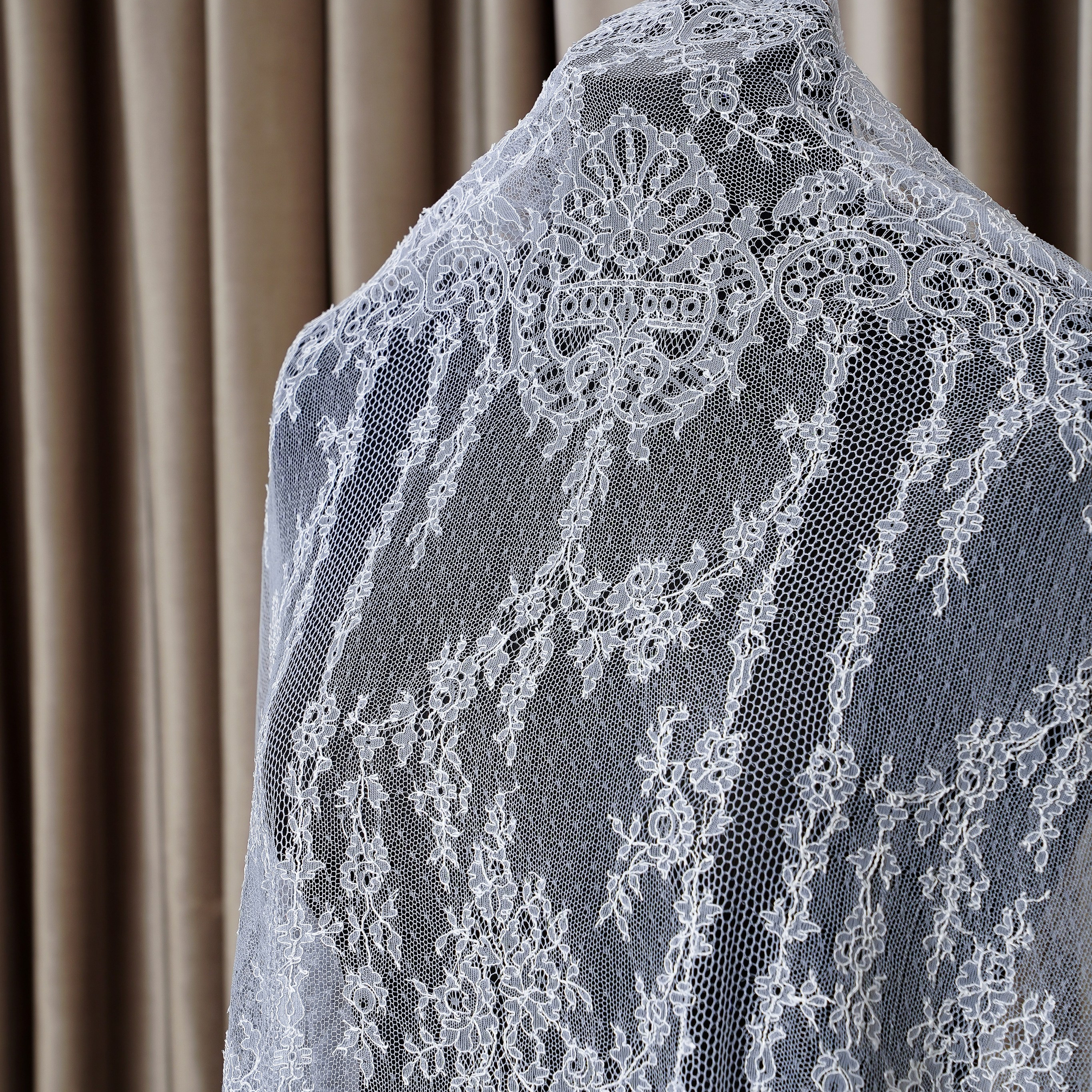 SOPHIE HALLETTE - FRANCE -  МТА403 - КРУЖЕВО ШАНТИЛЬИ - ШИРИНА 1,15 - ГОЛУБОЙ - SOLD OUT