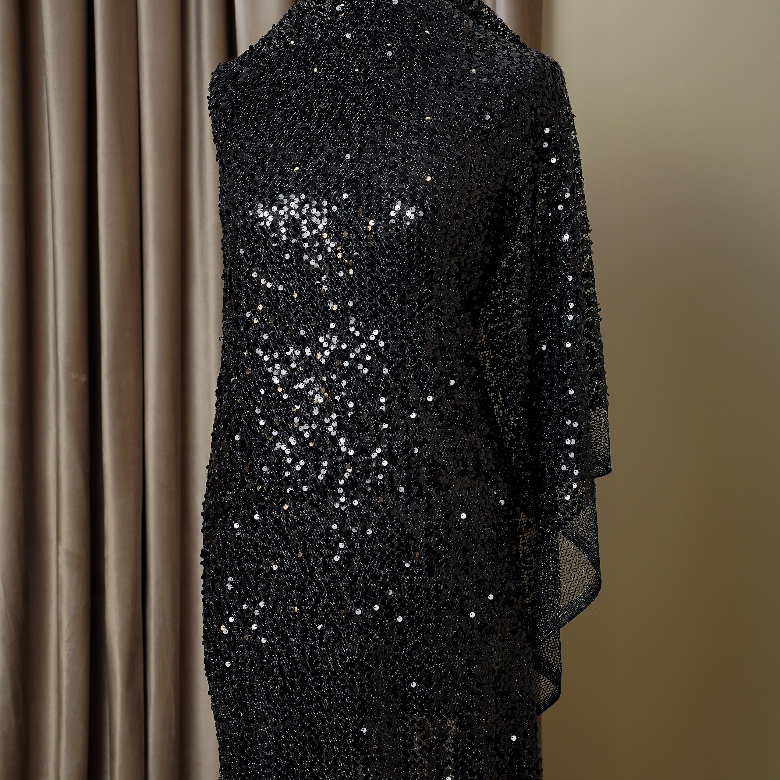 NAEEM KHAN - INDIA - МТА408  - СЕТКА/ПАЙЕТКИ - ШИРИНА 1,40 -ЧЕРНЫЙ - 3,3