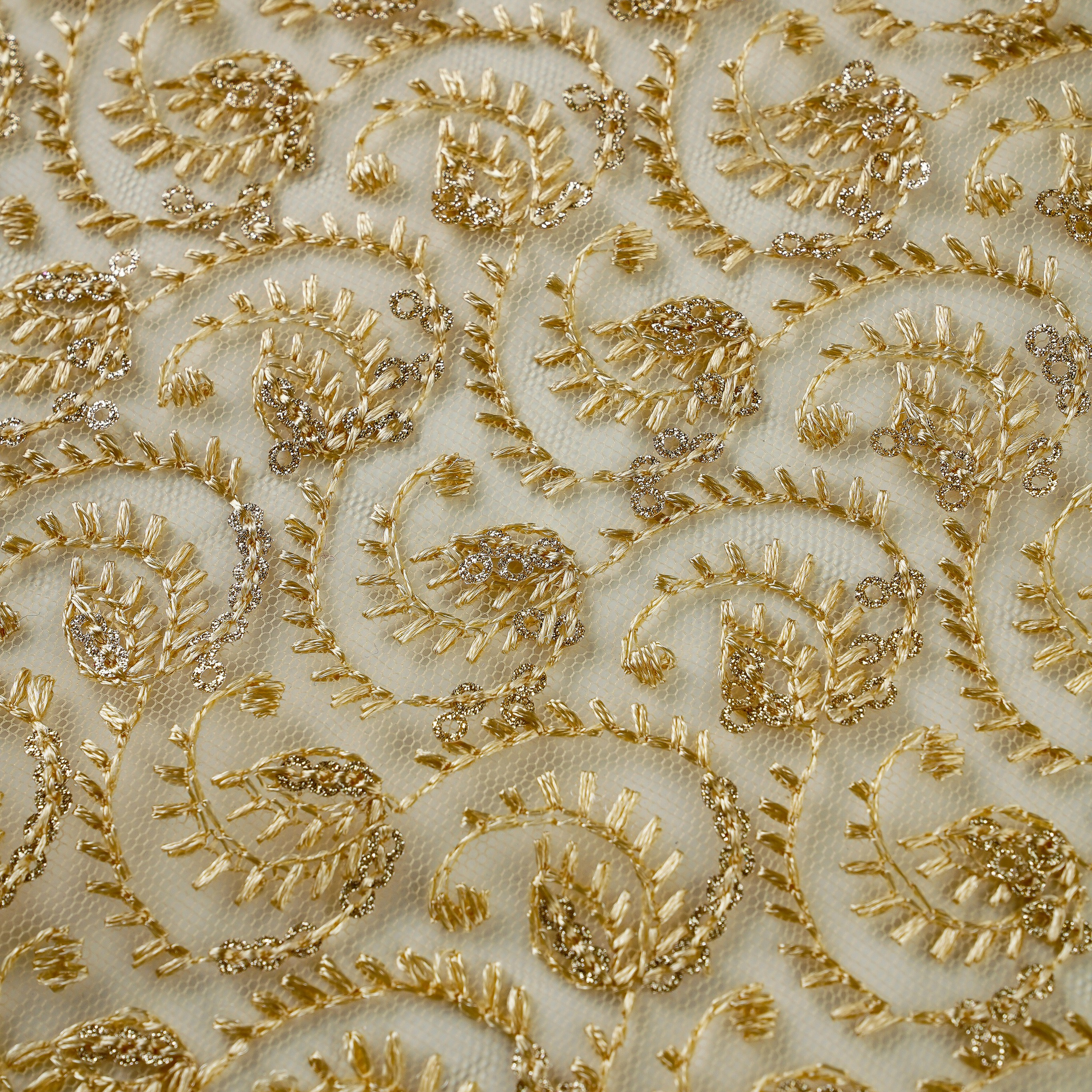 ZIAD NAKAD - LEBANON - И35 - СЕТКА -ШИРИНА 1,20 - ЗОЛОТО - 8,6  - 25000