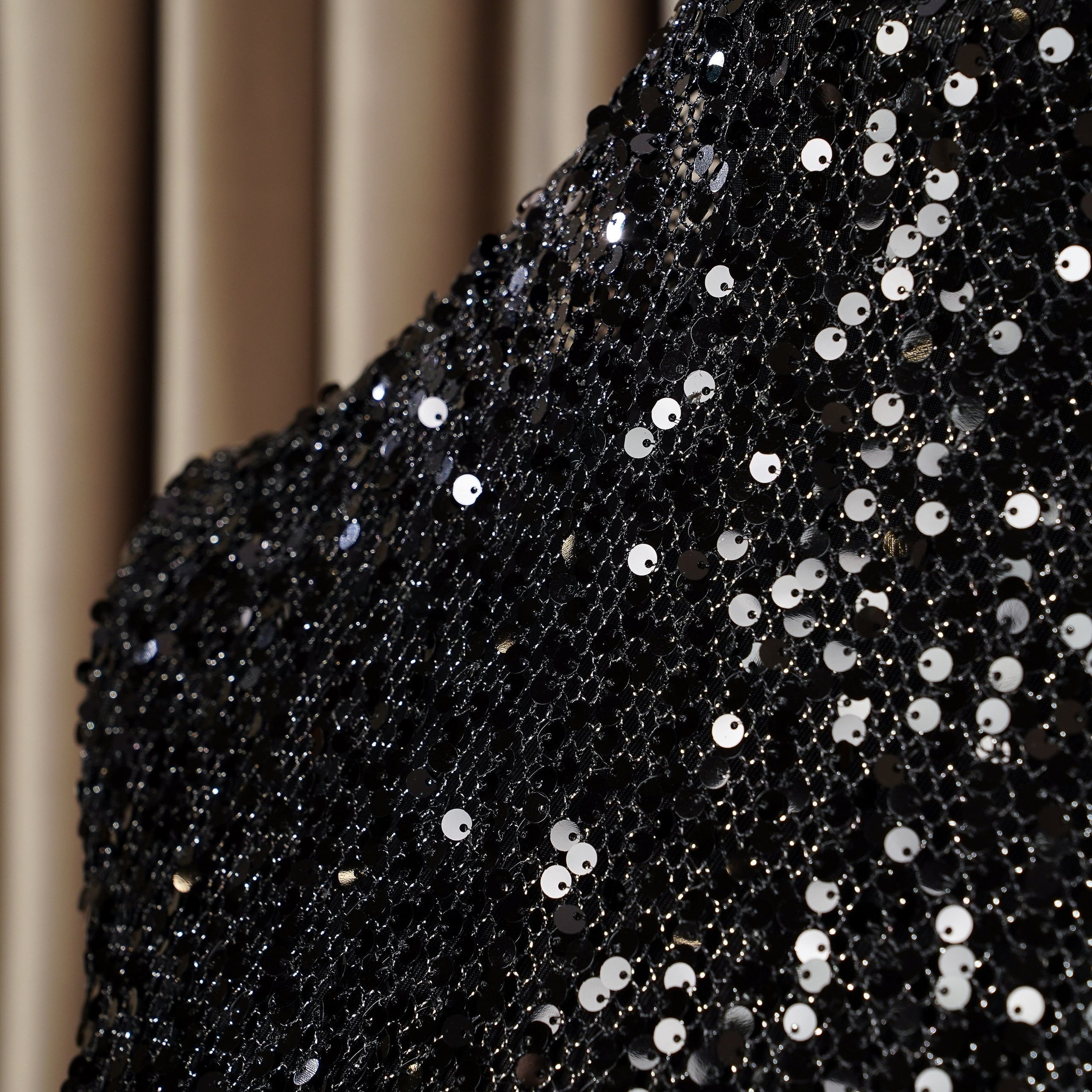 NAEEM KHAN - INDIA - МТА408  - СЕТКА/ПАЙЕТКИ - ШИРИНА 1,40 -ЧЕРНЫЙ - 3,3