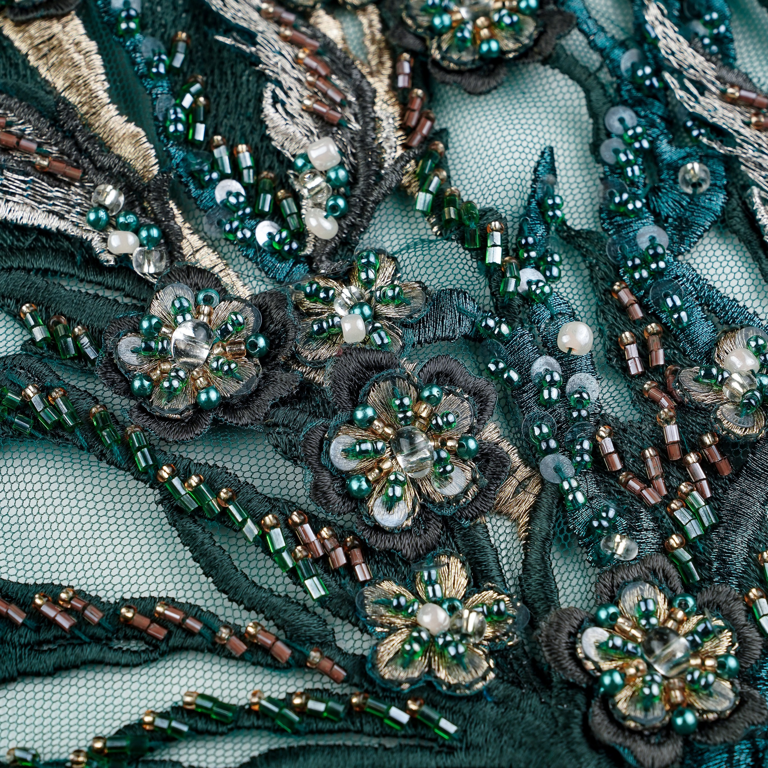 ELIE SAAB - LEBANON - Т60 - ШИРИНА 1,40 - ИЗУМРУД - 2,10 ; В 0,40 ; В 0,35 - 21000