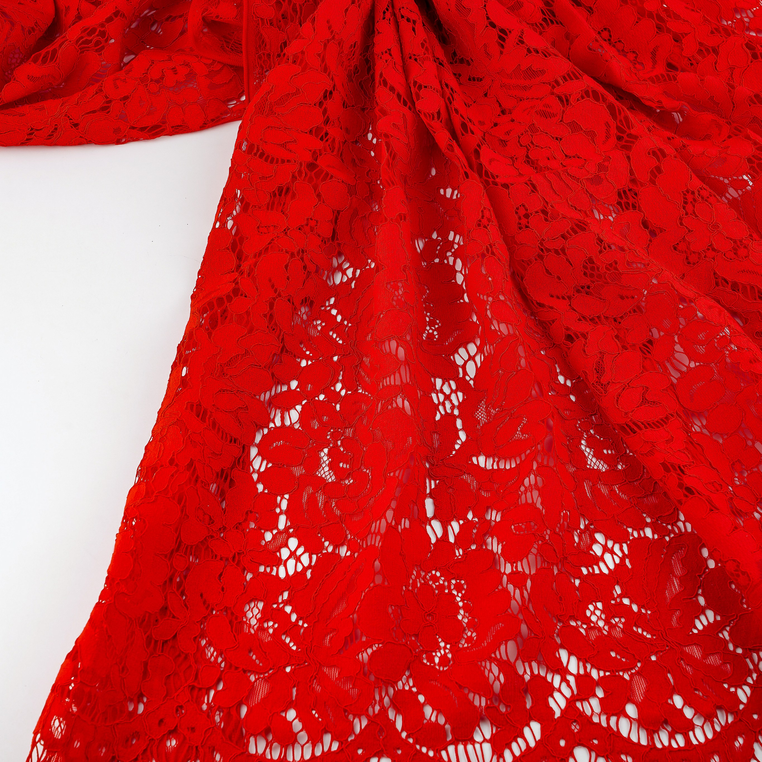 DOLCE GABBANA - ITALY -   KK92 - ШИРИНА 1,50 - КРАСНАЯ - К 1,5 ; 2К 3