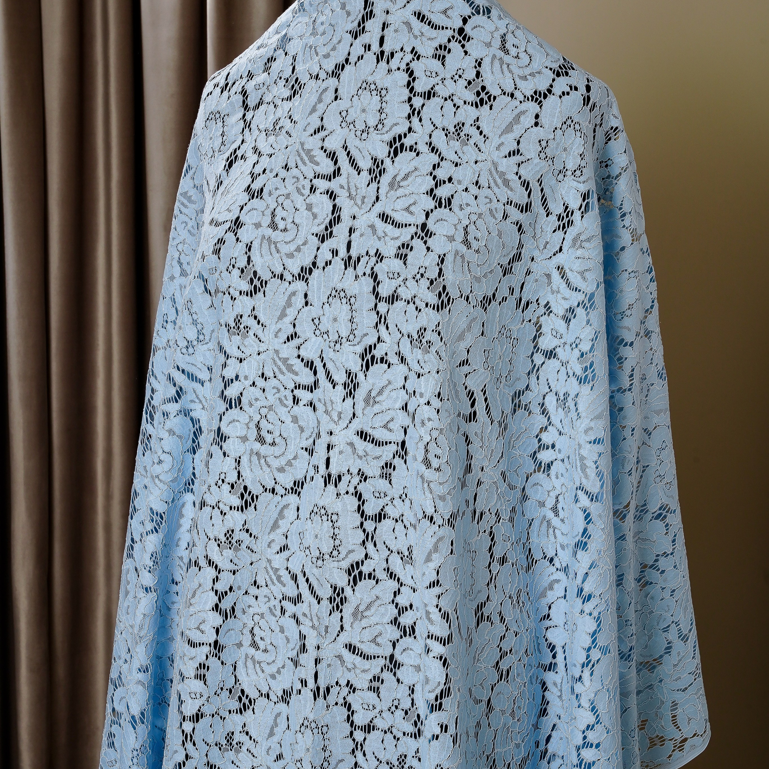 DOLCE GABBANA -  ITALY - КРУЖЕВО - КК55 - ШИРИНА 1,45 - ГОЛУБАЯ - 1,15 - КУПОН - 7500