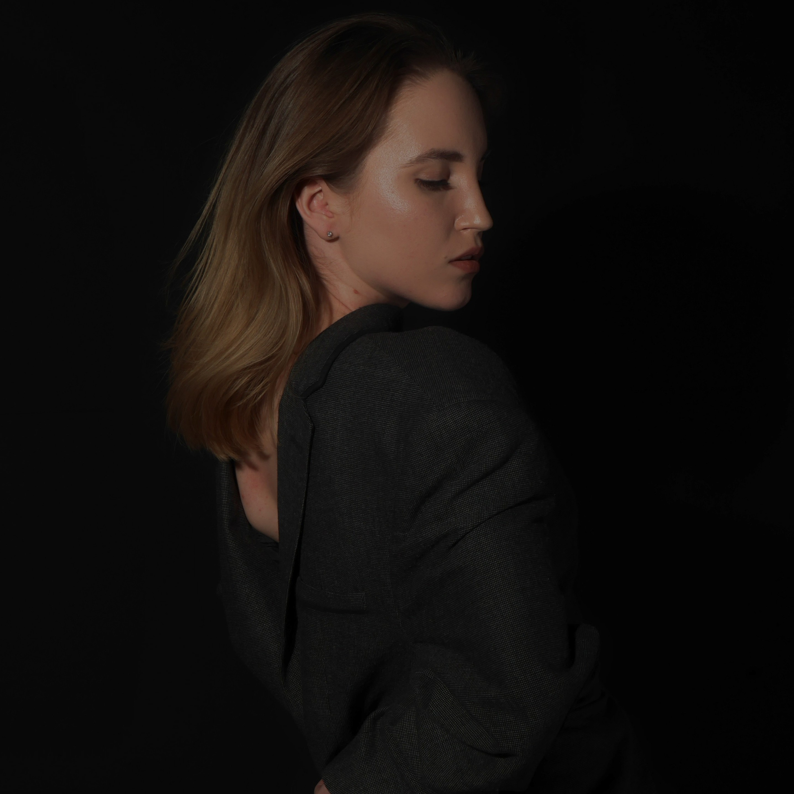 Портретная фотосессия в студии. Рената Ри контент-мейкер Москва