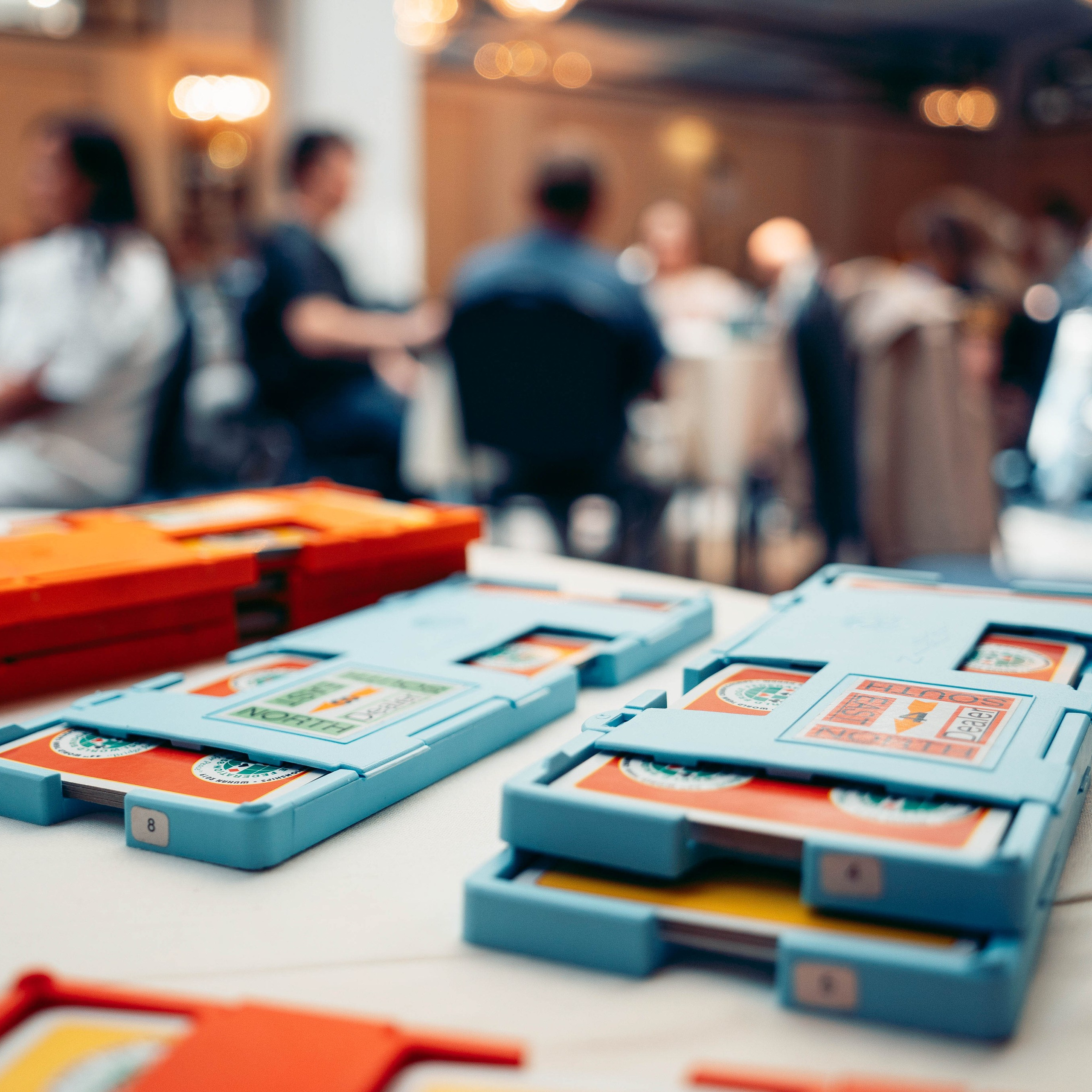 Турнир по бриджу, отель «Амбассадор»