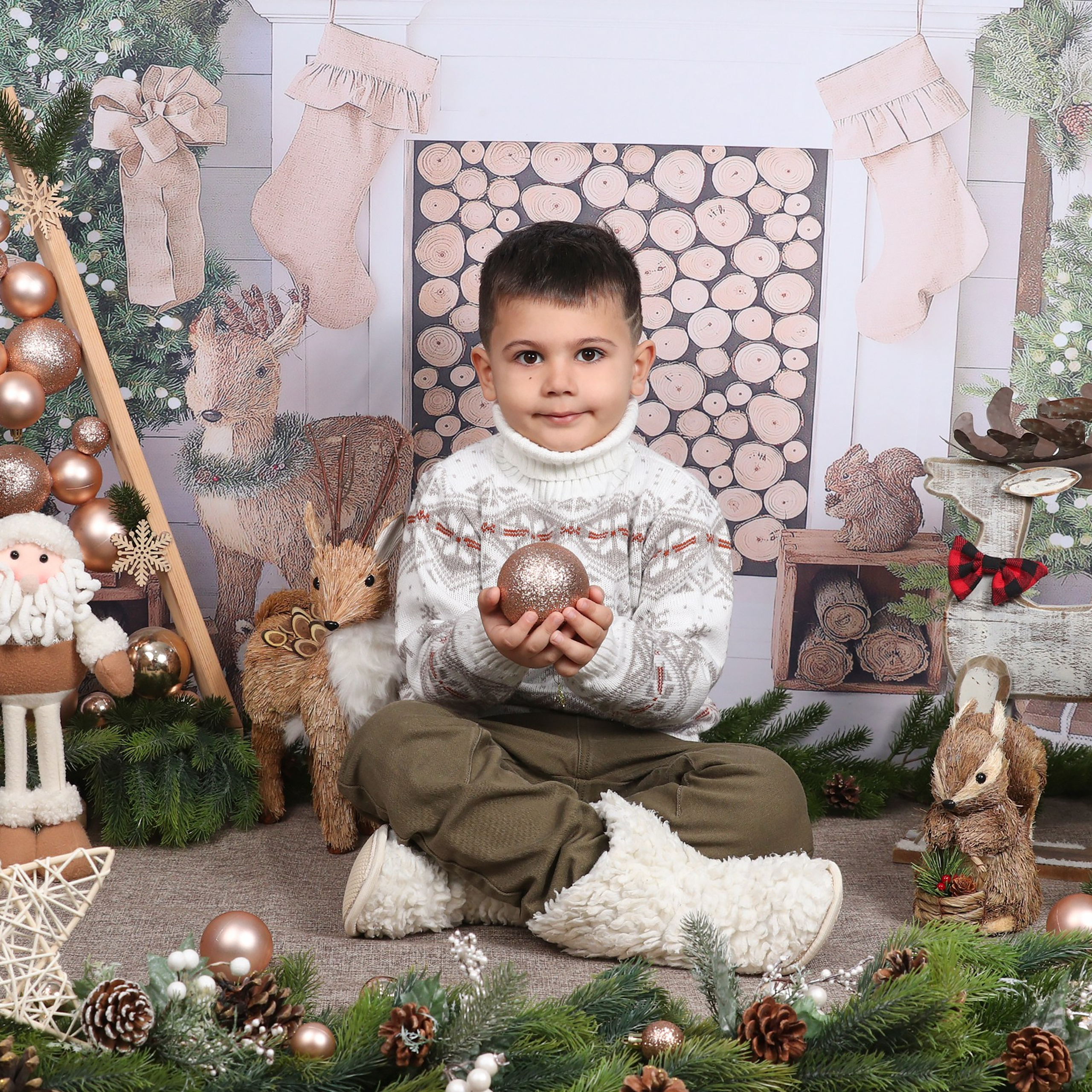 Отзывы и пожелания о Мастерской детской фотографии Happybook. Детский фотограф в Алматы, виньетки, выпускной альбом Алматы