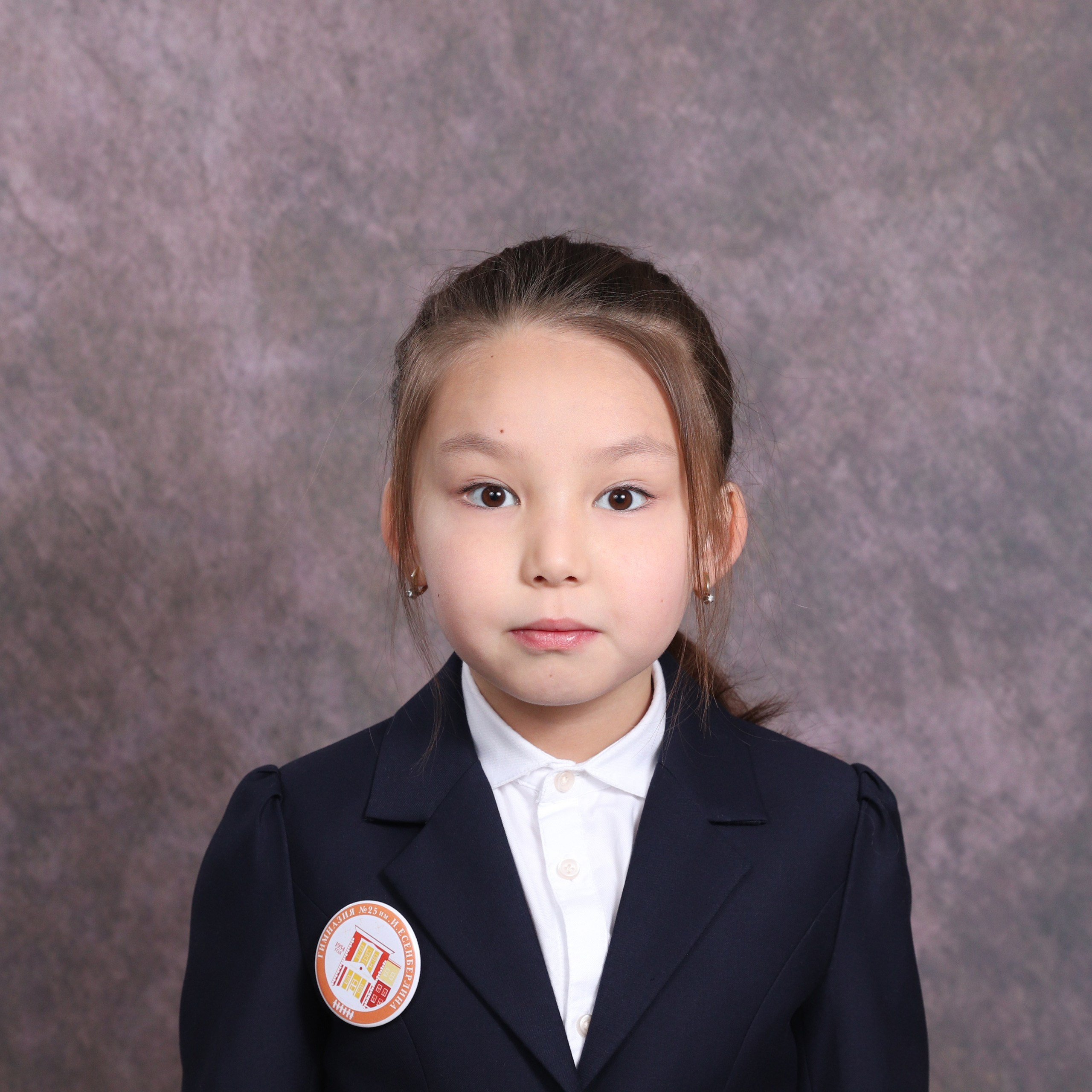 Отзывы и пожелания о Мастерской детской фотографии Happybook. Детский фотограф в Алматы, виньетки, выпускной альбом Алматы