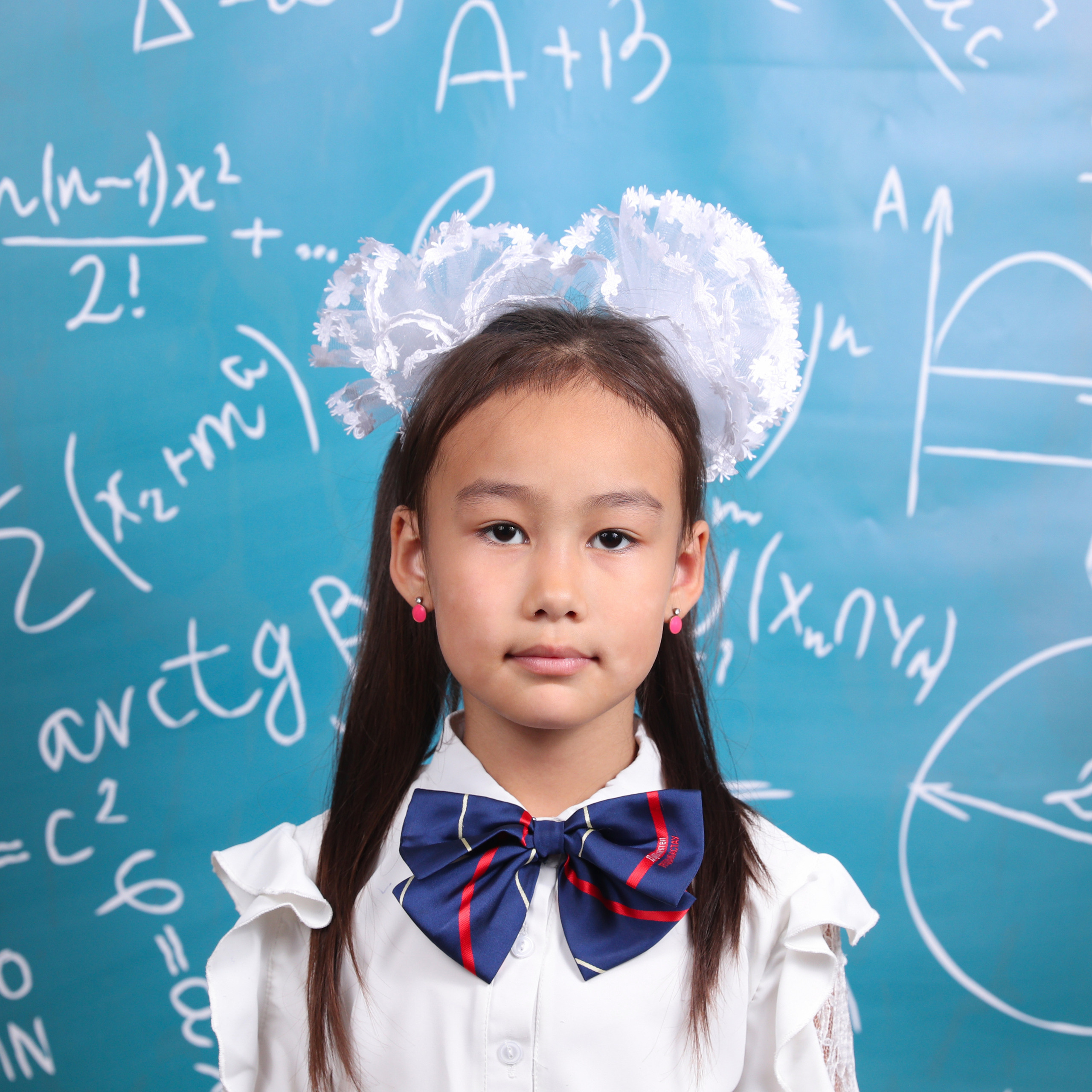 Отзывы и пожелания о Мастерской детской фотографии Happybook. Детский фотограф в Алматы, виньетки, выпускной альбом Алматы