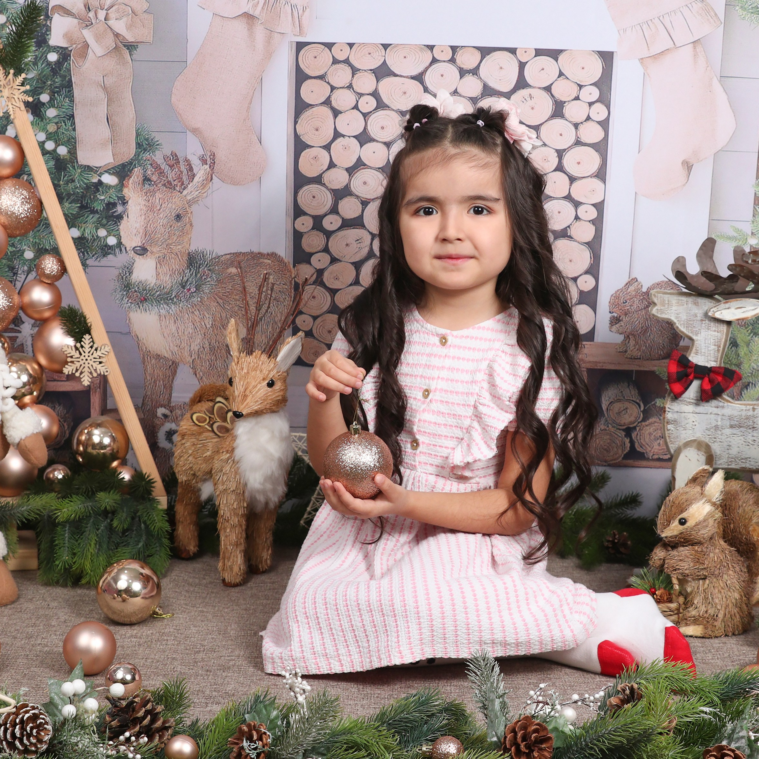 Отзывы и пожелания о Мастерской детской фотографии Happybook. Детский фотограф в Алматы, виньетки, выпускной альбом Алматы