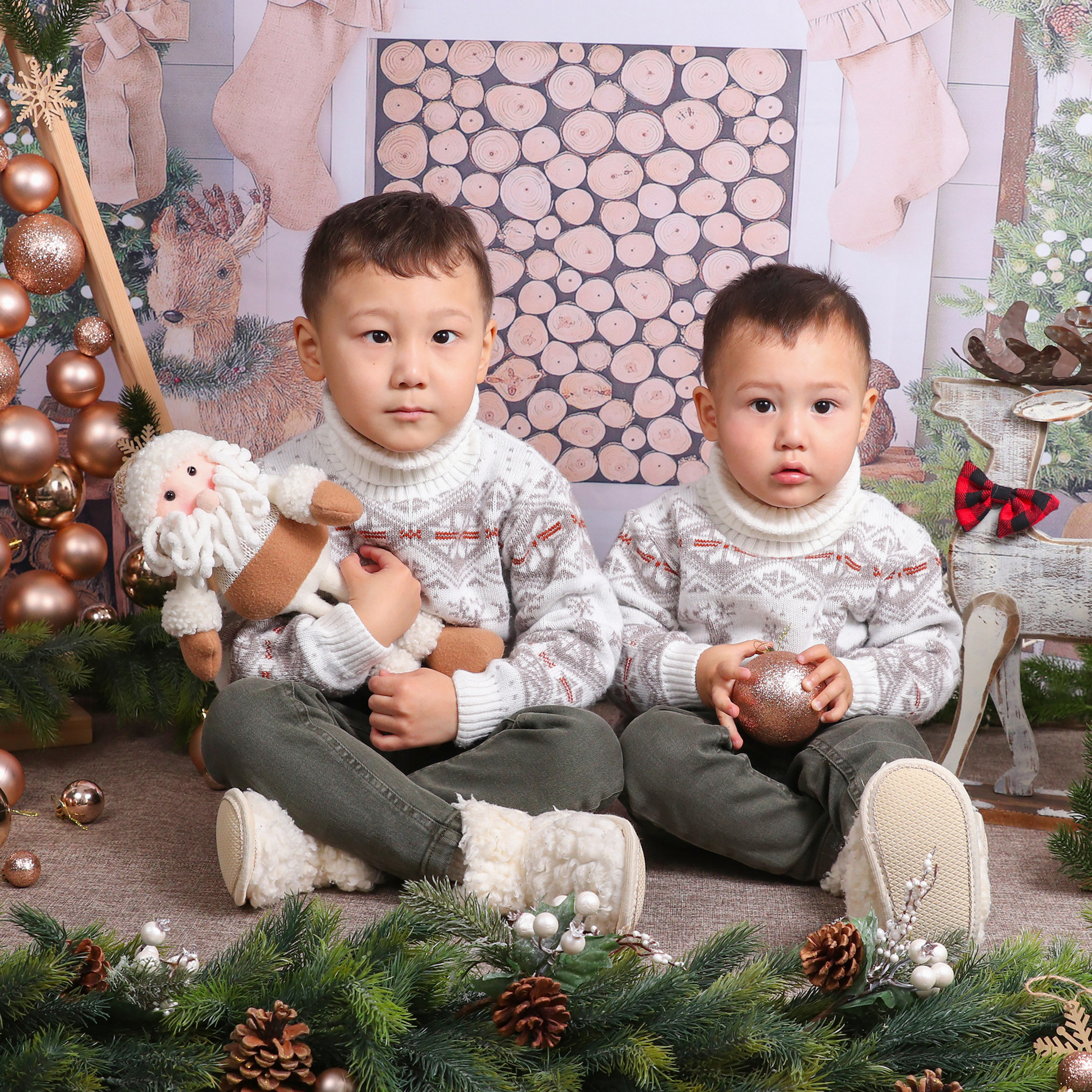 Отзывы и пожелания о Мастерской детской фотографии Happybook. Детский фотограф в Алматы, виньетки, выпускной альбом Алматы