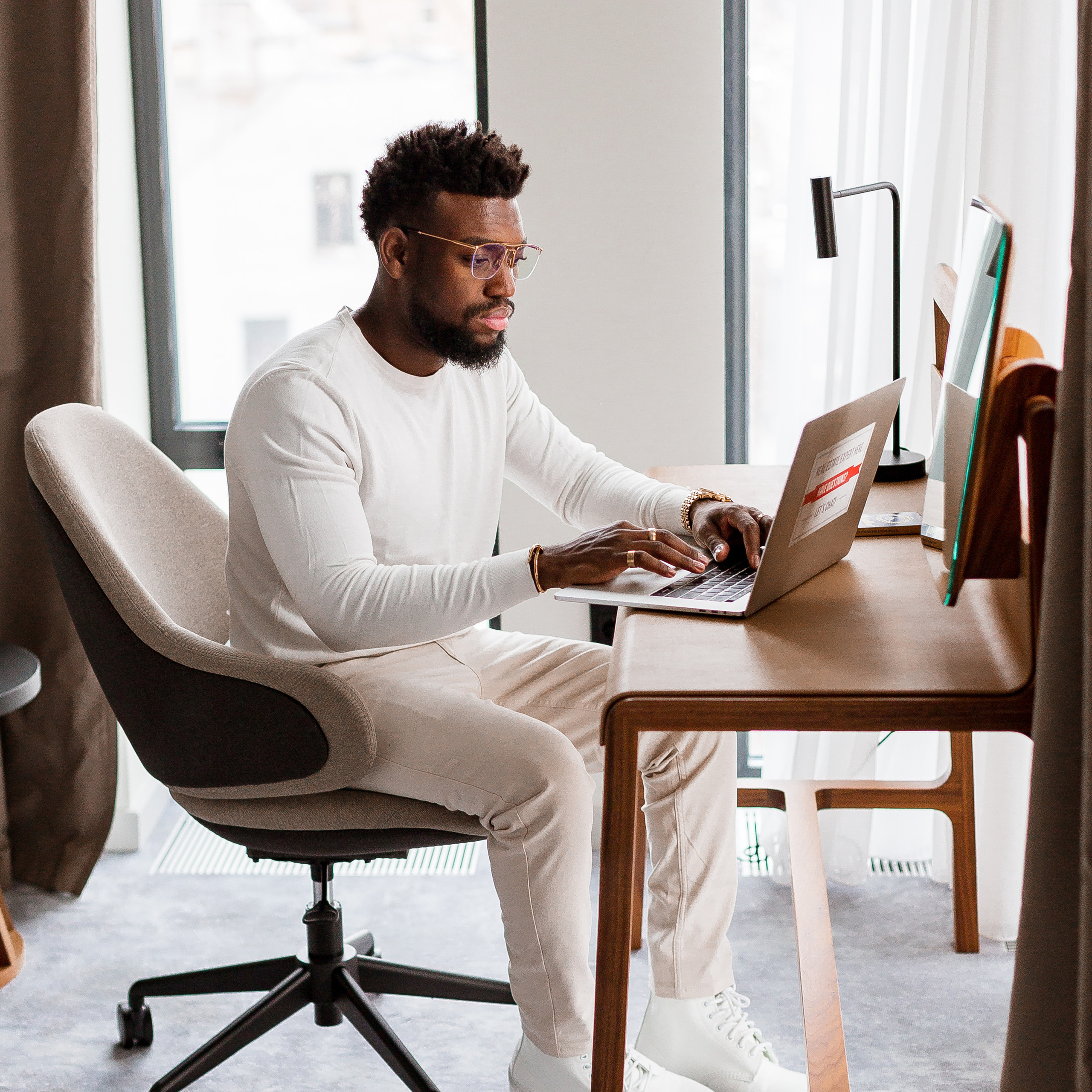 Widny Aleksandre, риелтор