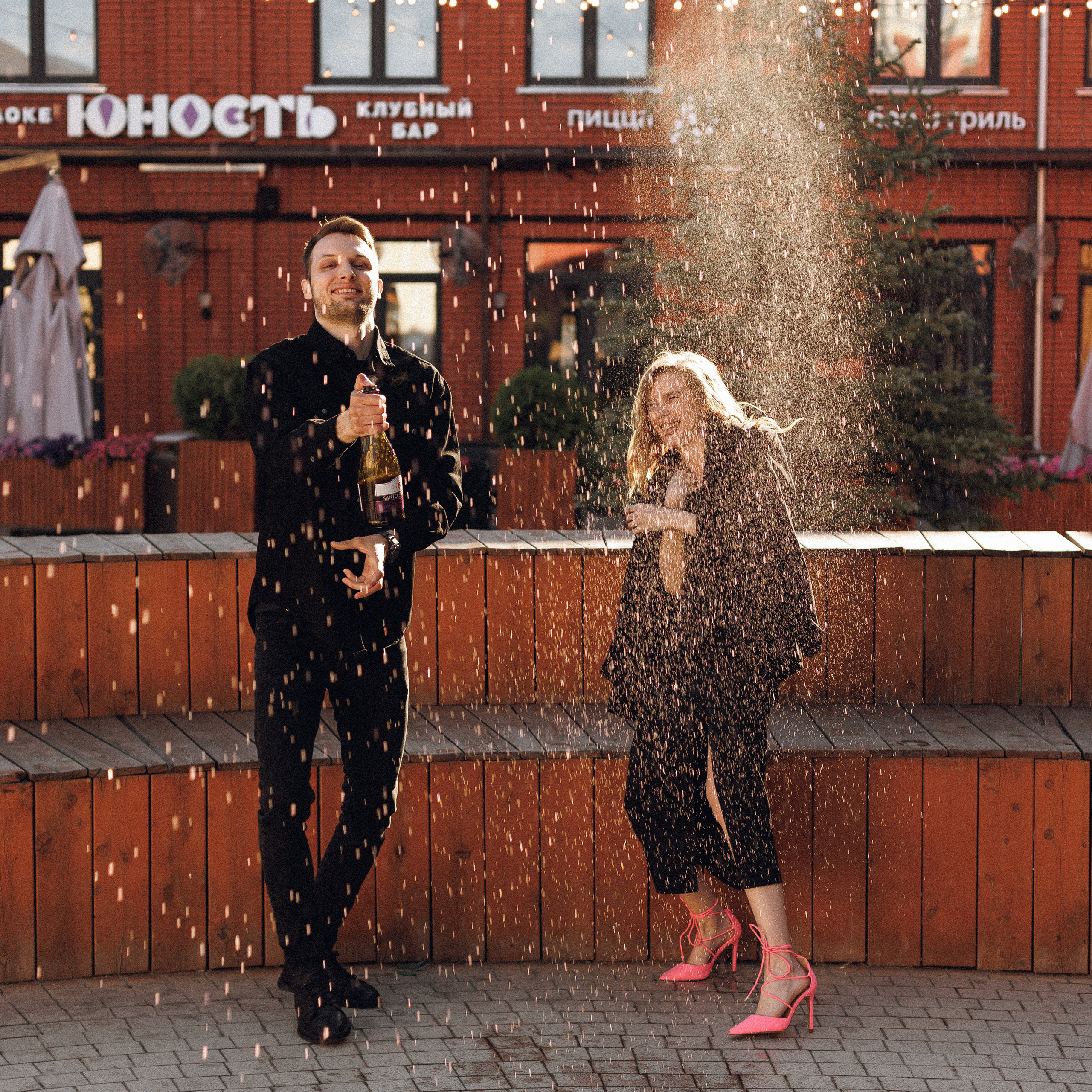 Лера и Дима. Рассвет. Фотограф Катя Курк семейная lifestyle фотография