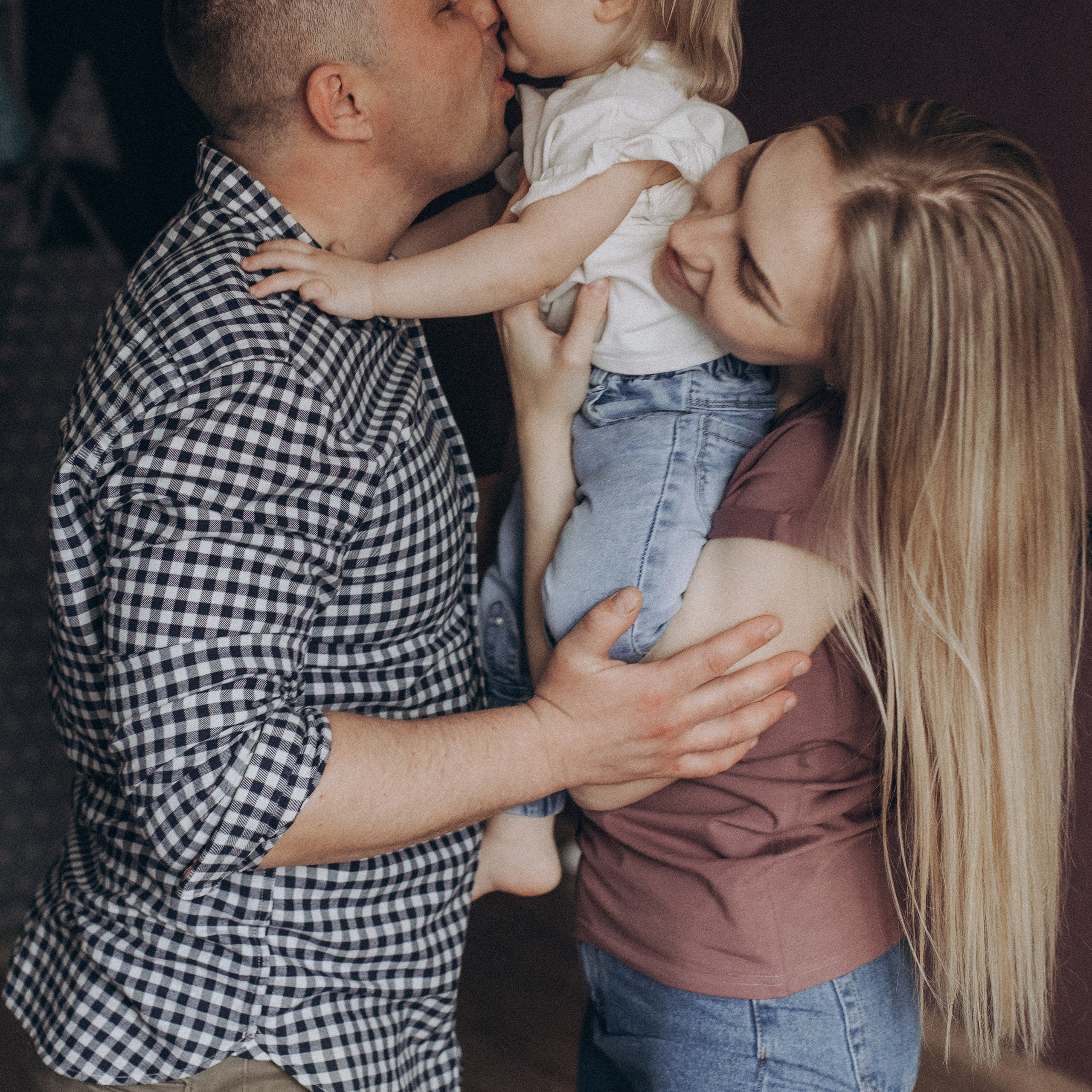 Непоседа Злата. Фотограф Катя Курк семейная фотография