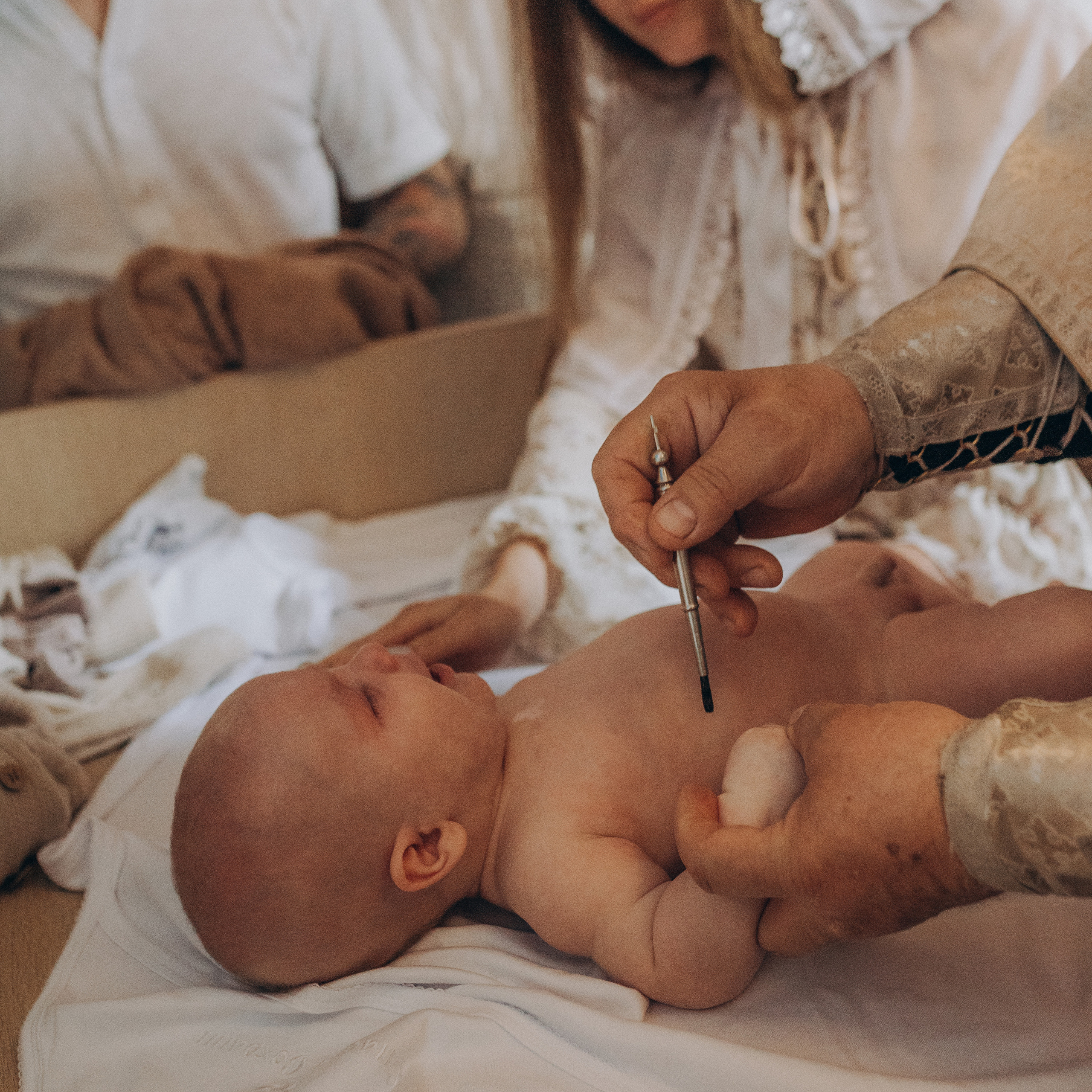 Крещение Ванюши. Фотограф Катя Курк семейная lifestyle фотография