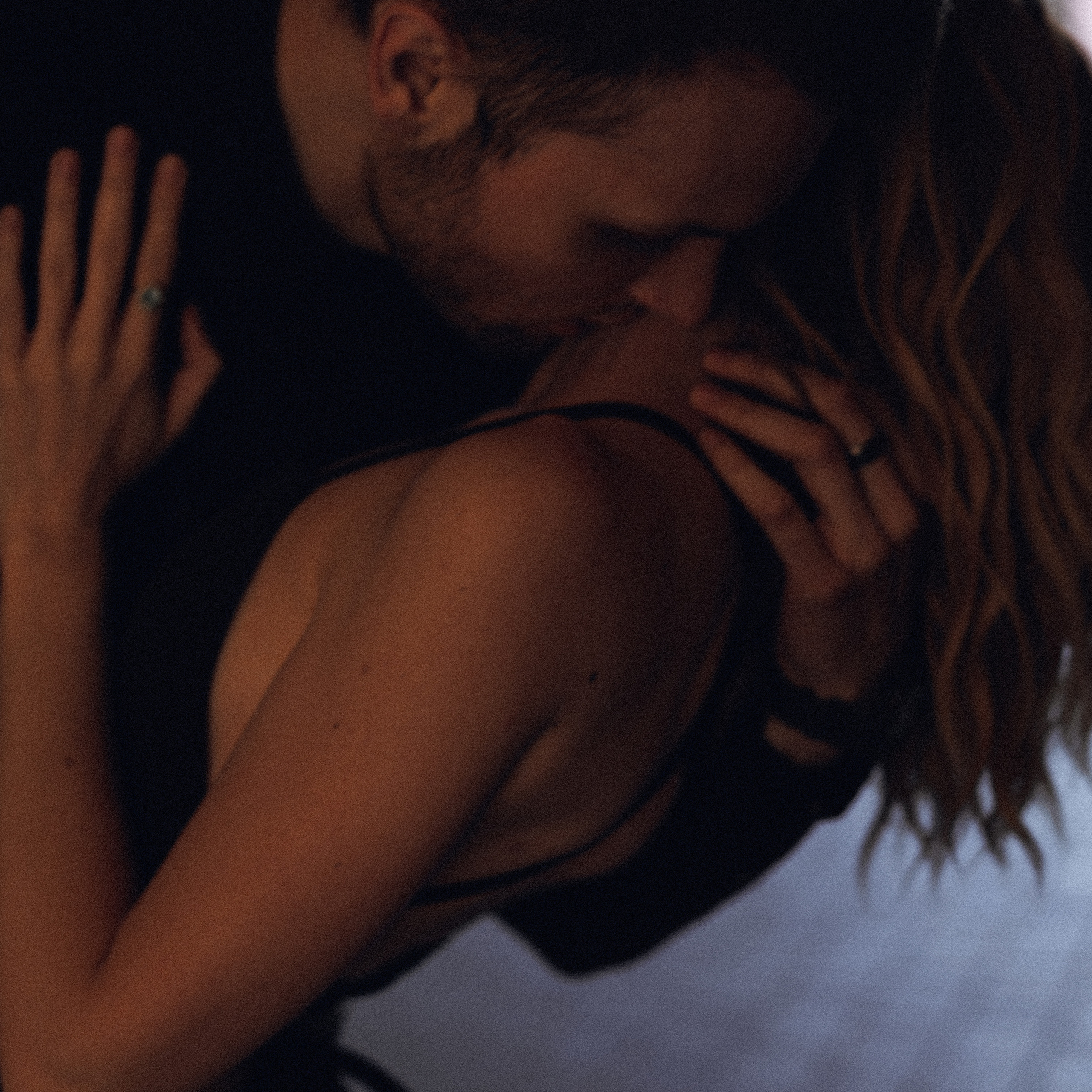 Лера и Дима. Рассвет. Фотограф Катя Курк семейная lifestyle фотография