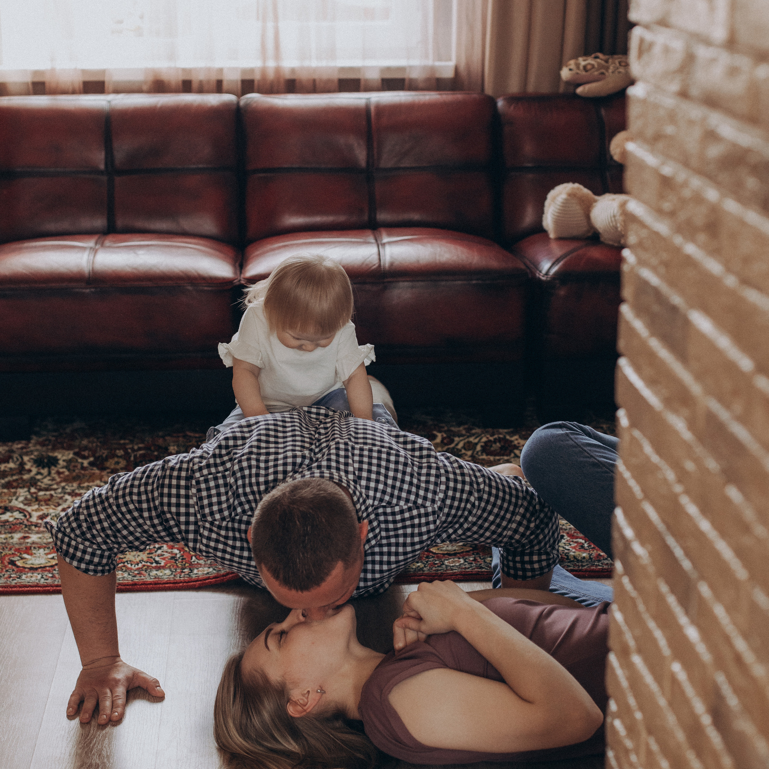 Непоседа Злата. Фотограф Катя Курк семейная фотография