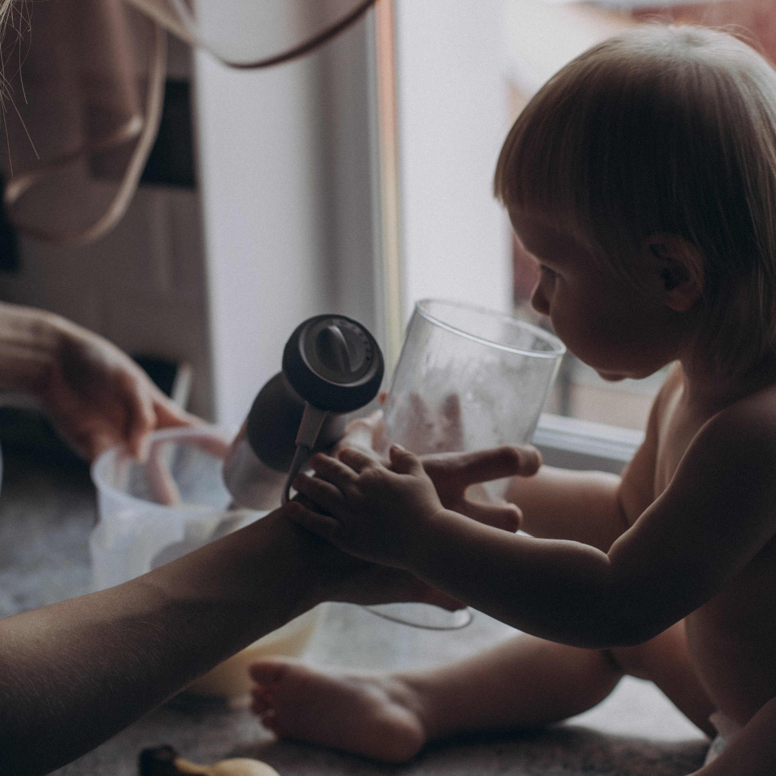 Непоседа Злата. Фотограф Катя Курк семейная фотография