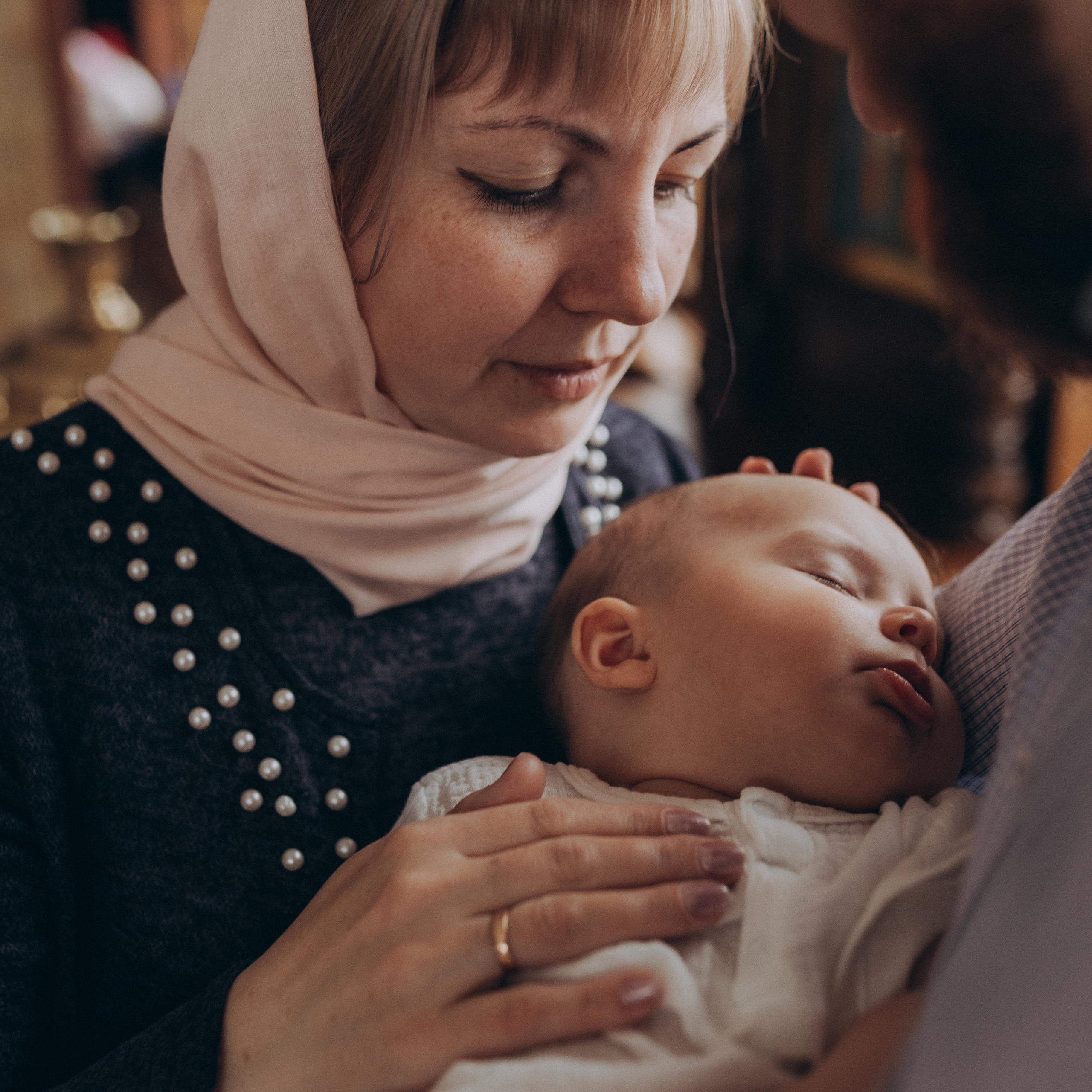 Крещение Проши. Фотограф Катя Курк семейная lifestyle фотография