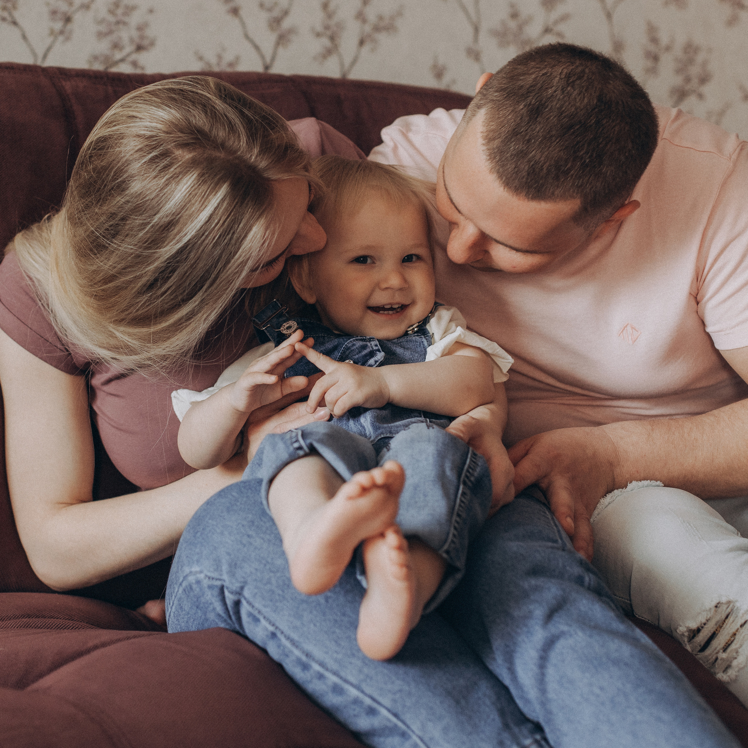 Непоседа Злата. Фотограф Катя Курк семейная фотография