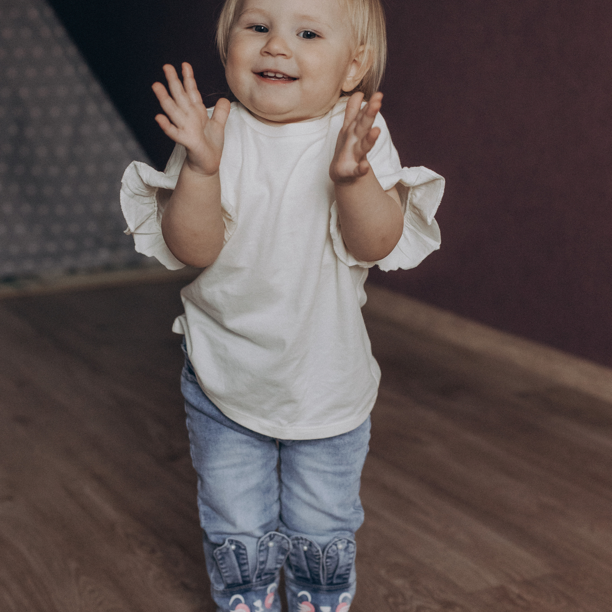 Непоседа Злата. Фотограф Катя Курк семейная фотография