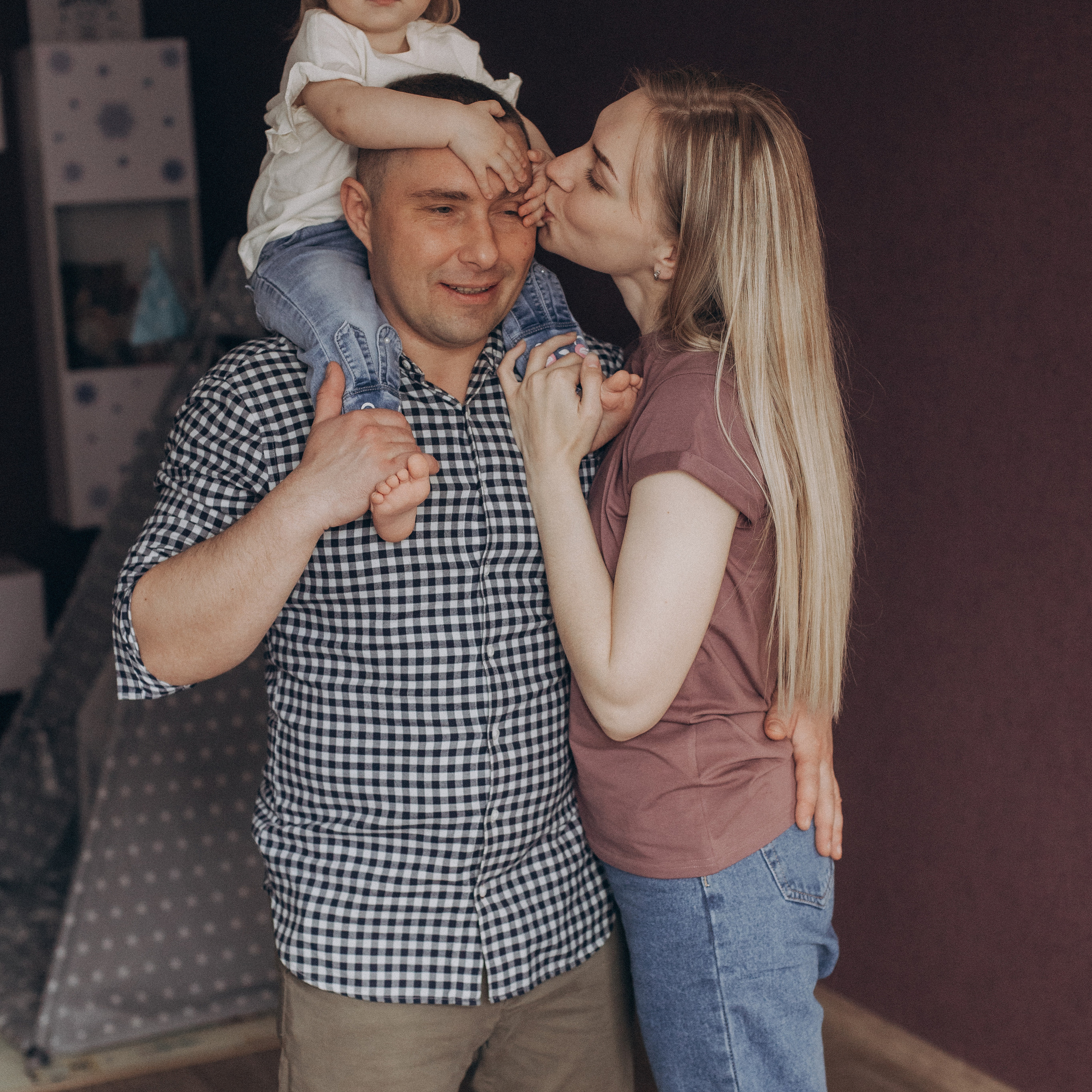 Непоседа Злата. Фотограф Катя Курк семейная фотография