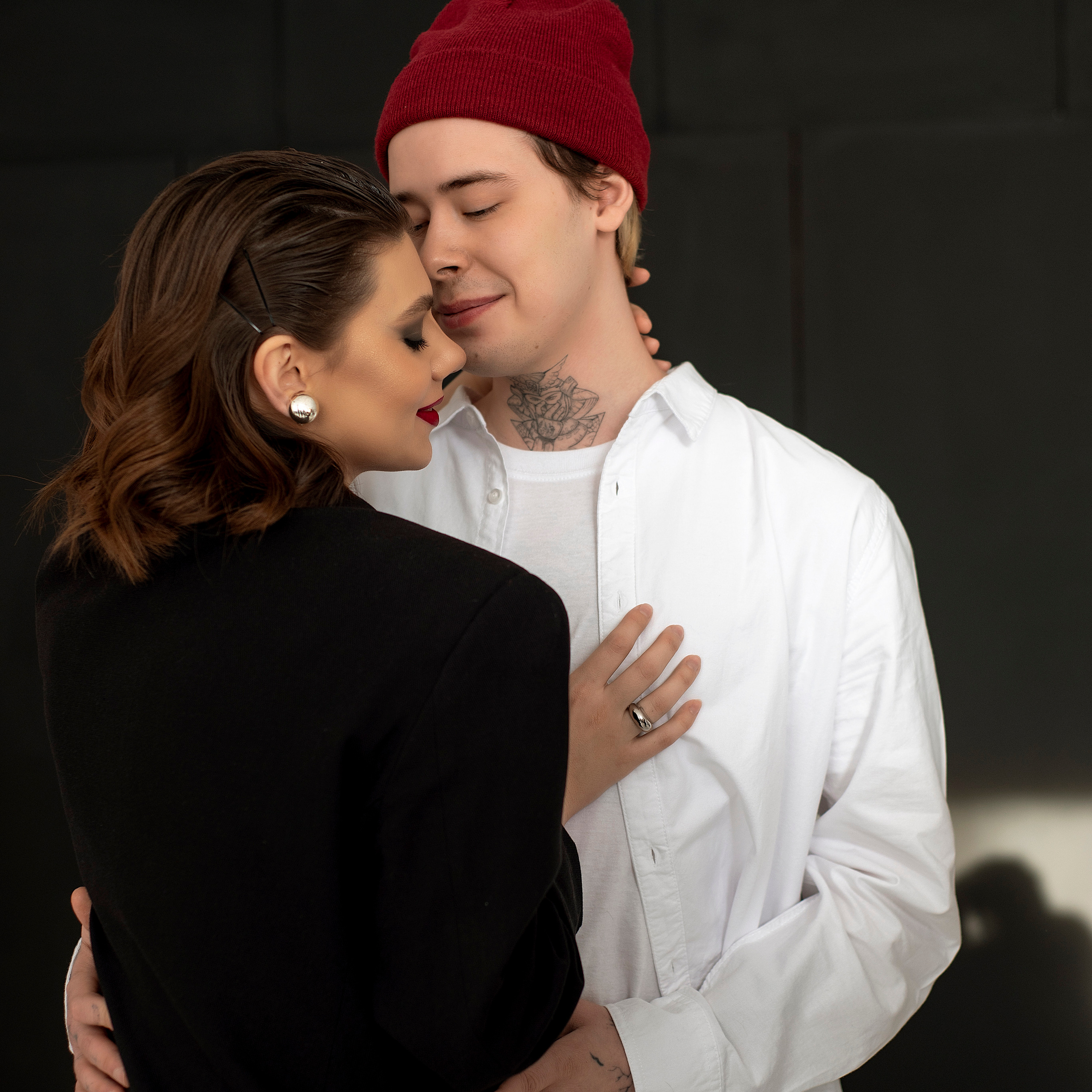 Миром правит любовь