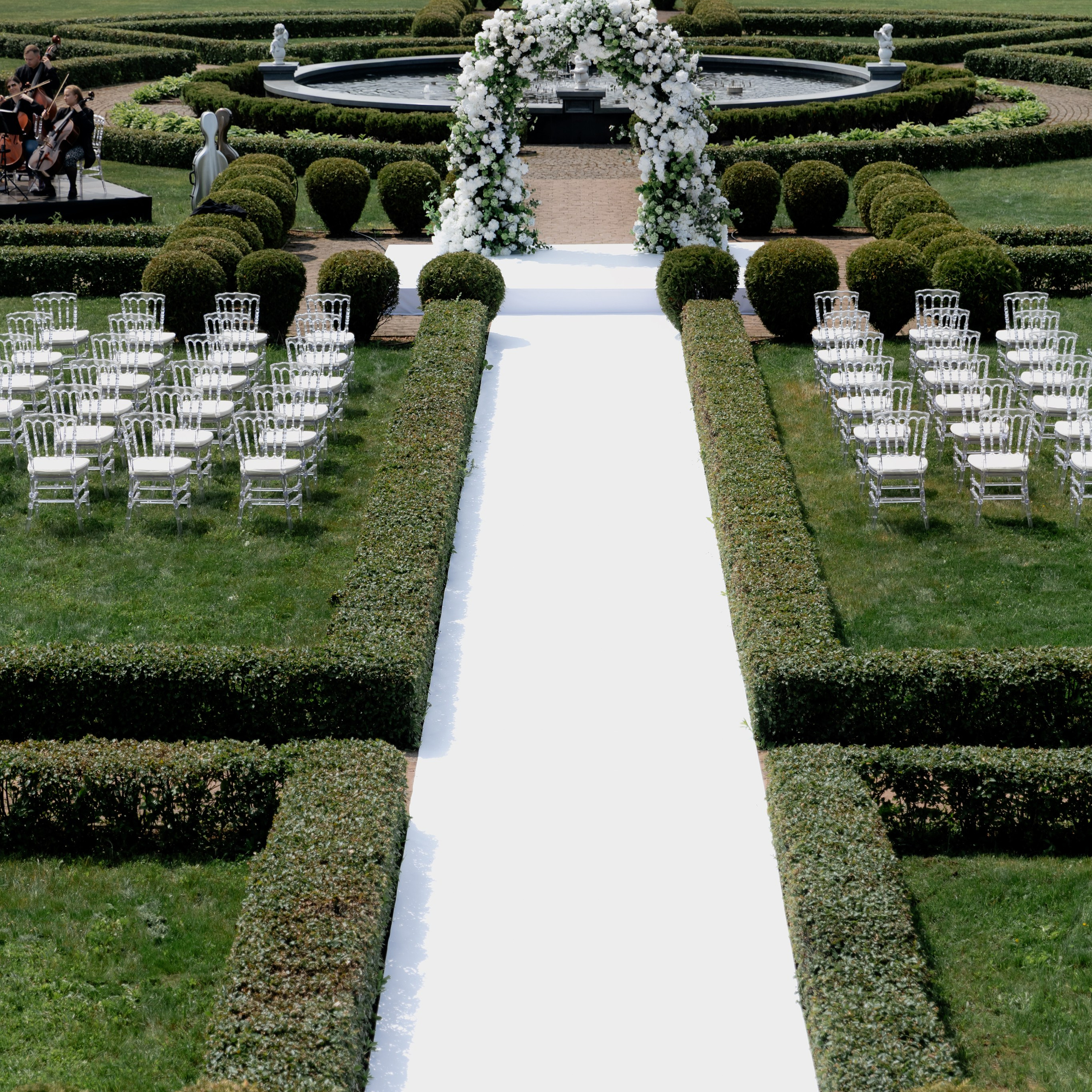 Serge & Anna, Versal