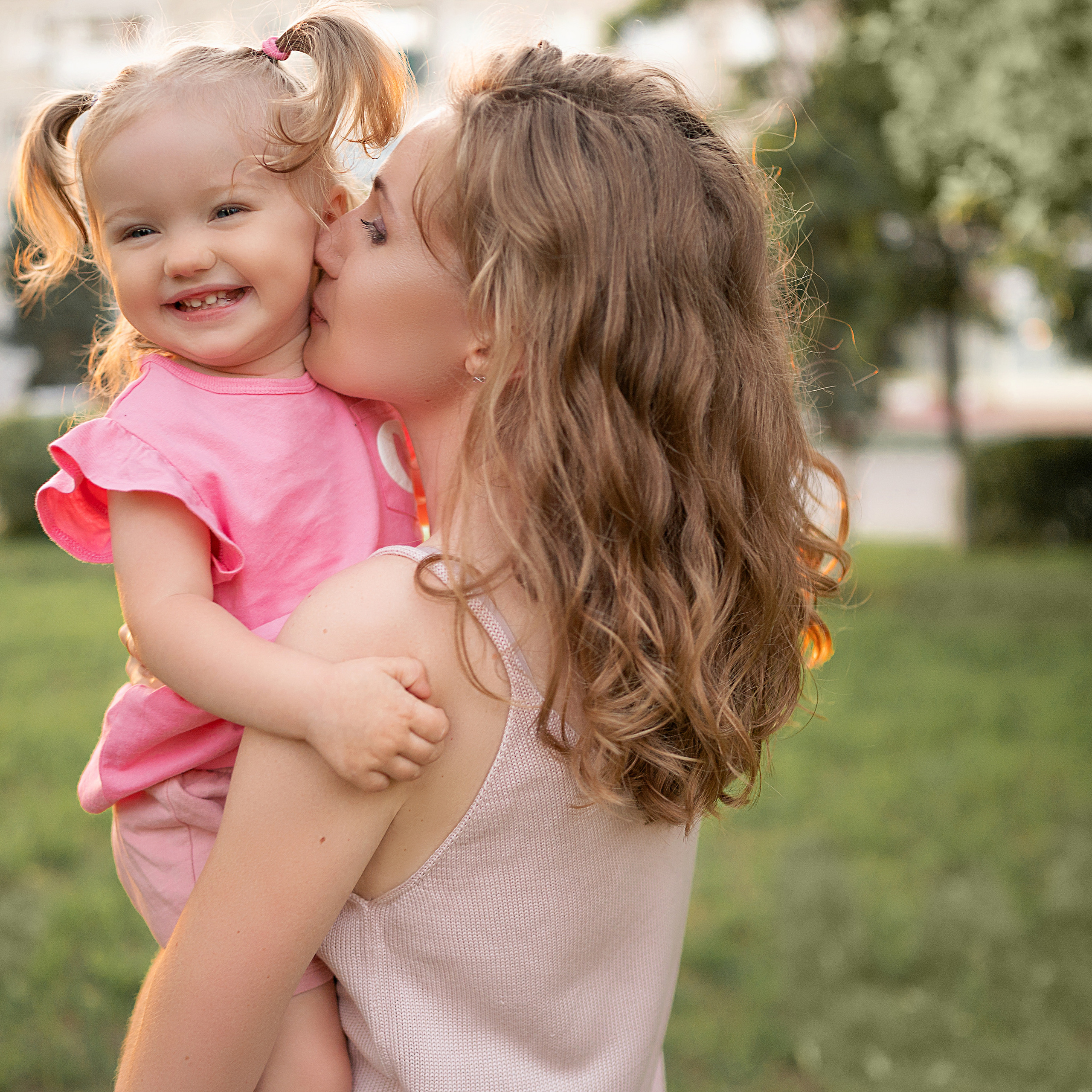 Алиса и Юля