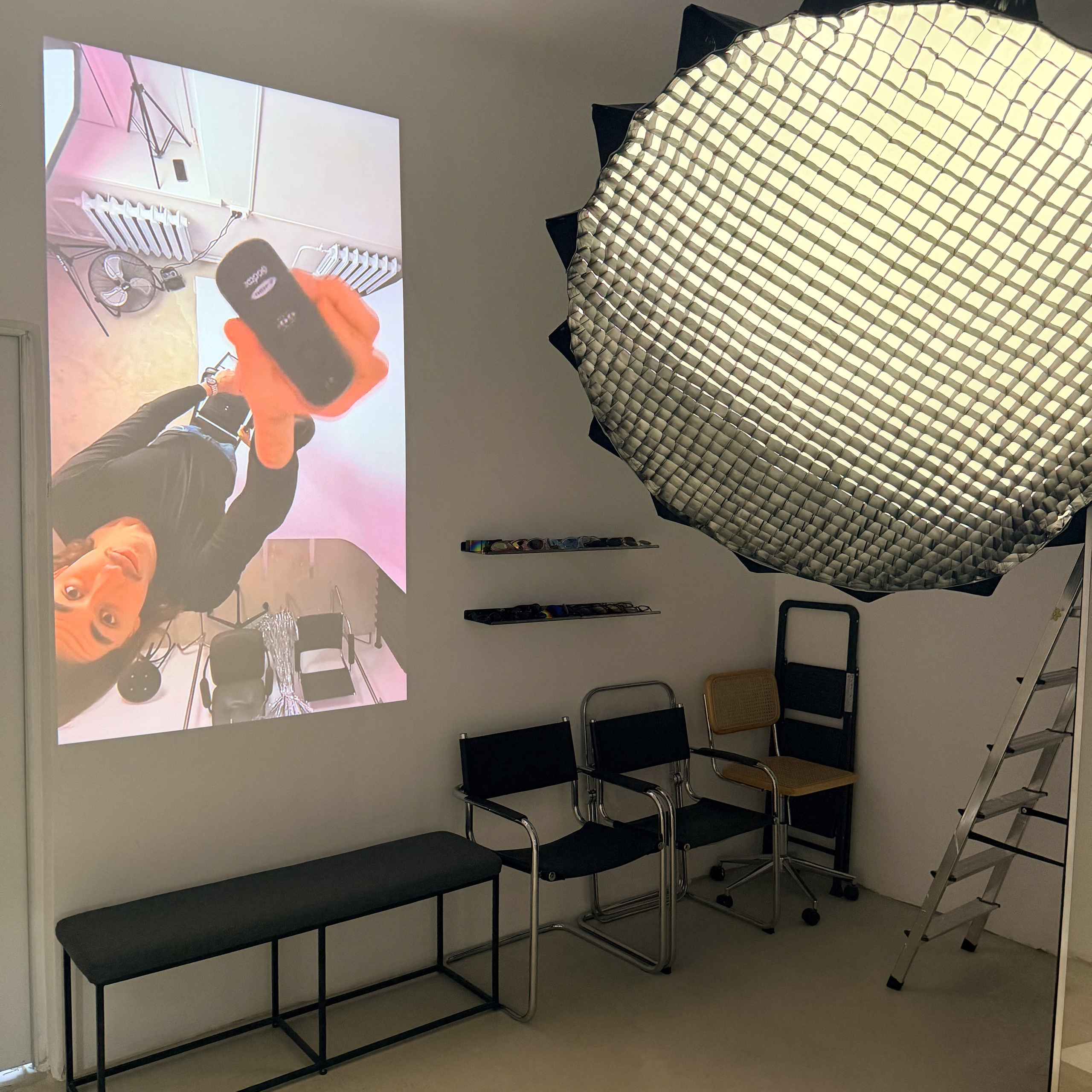 Ленинградская 29. Self-portrait studio in Samara