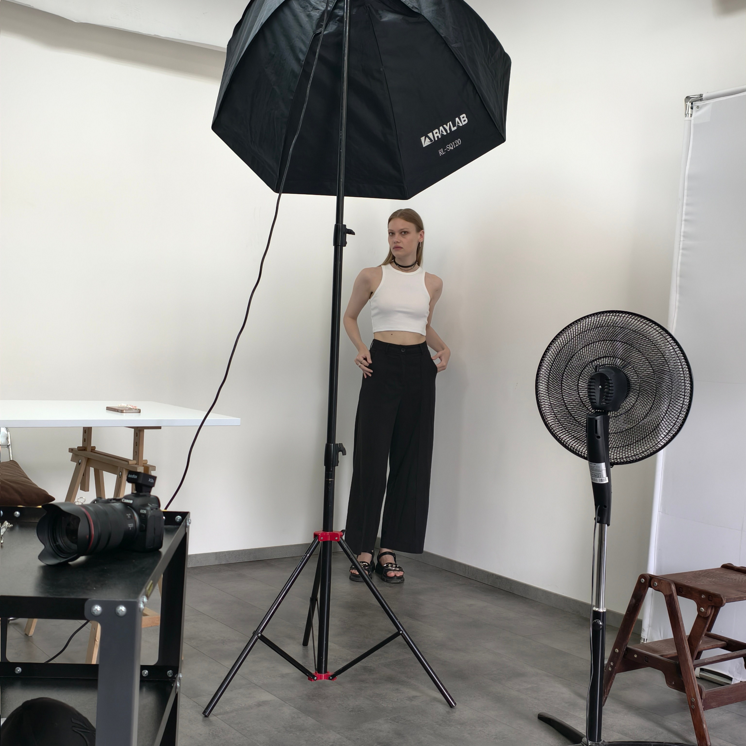 Аренда фотостудии для предметной съёмки в СПб