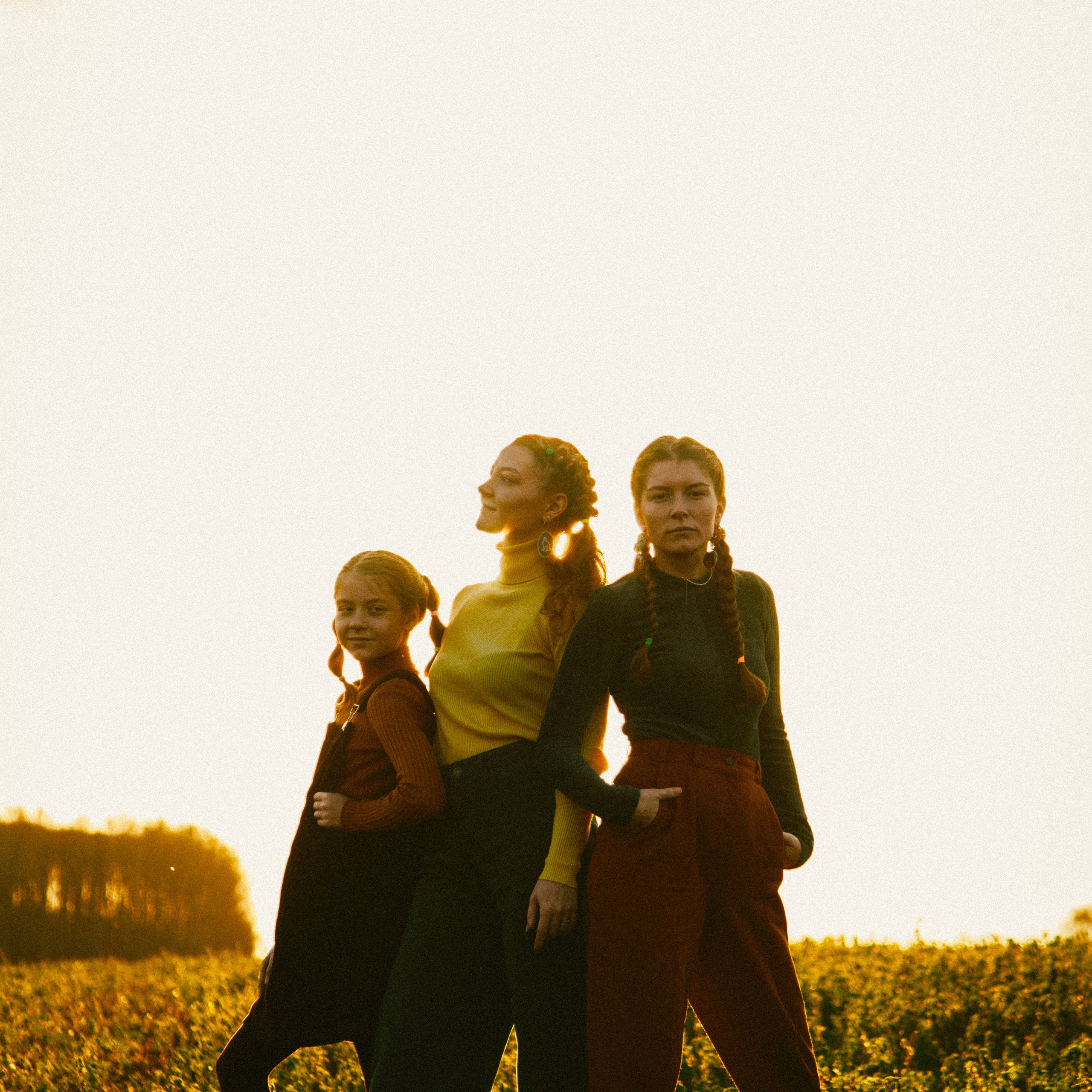 Сестры. ФОТОГРАФ СЕРГЕЕВА МАРИЯ