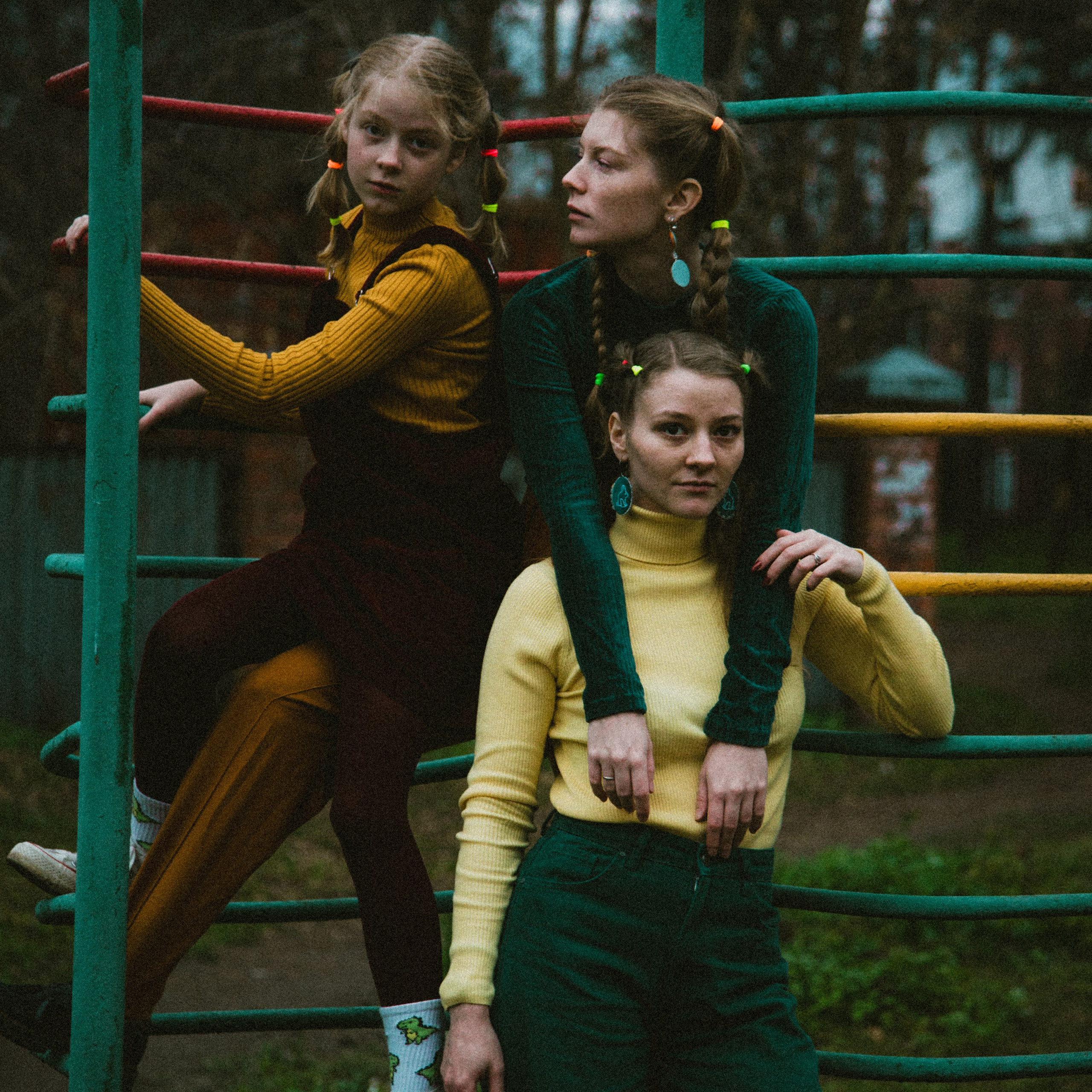 Сестры. ФОТОГРАФ СЕРГЕЕВА МАРИЯ