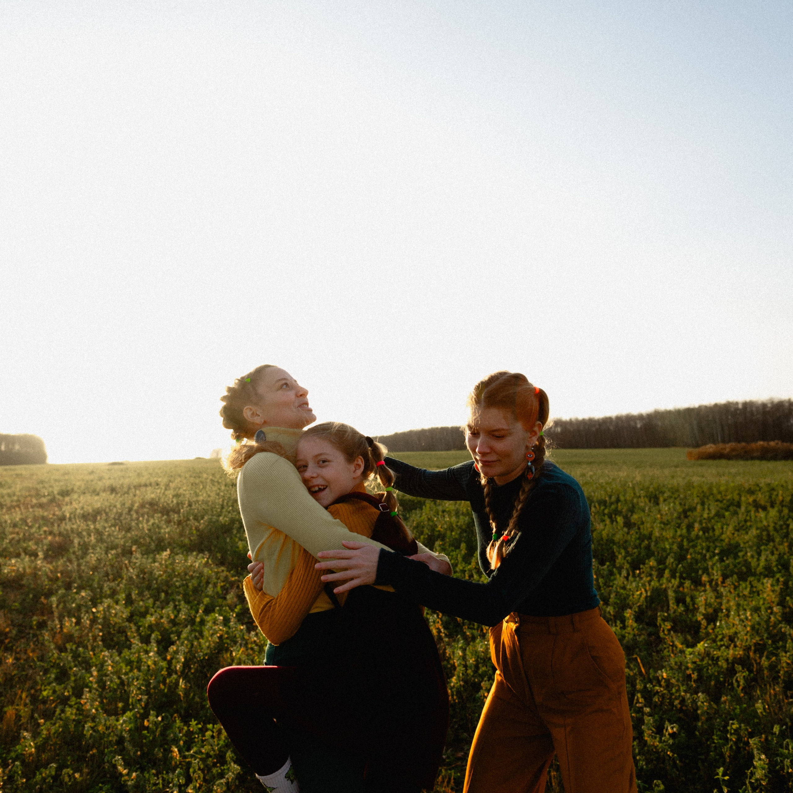 Сестры. ФОТОГРАФ СЕРГЕЕВА МАРИЯ