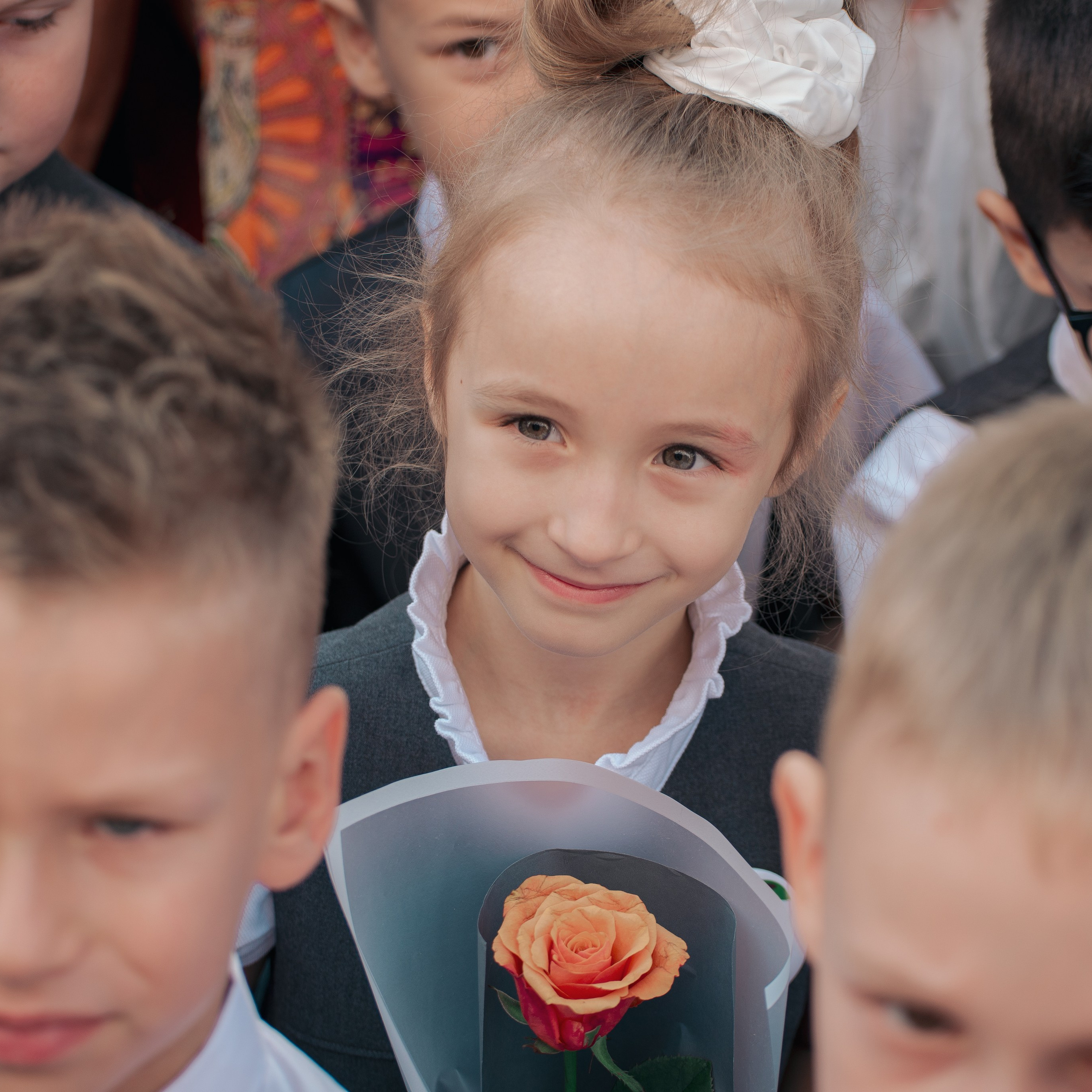Фотосъемка «Первый звонок» для 1-го класса. Фотограф Валерия Азамат — жизнь в каждом кадре