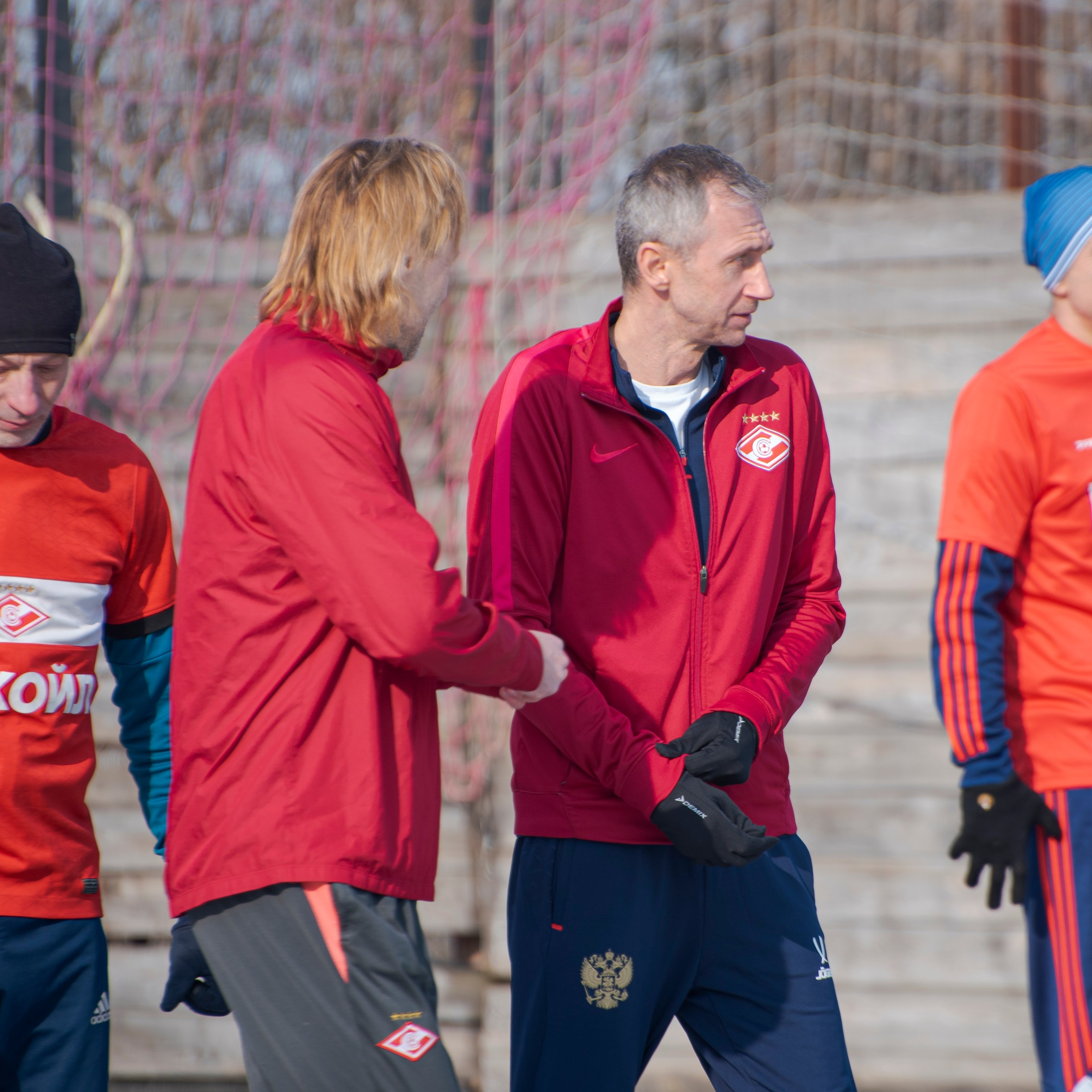 Товарищеский матч с ветеранами московского «Спартака» и «Динамо». Фотограф Валерия Азамат — жизнь в каждом кадре