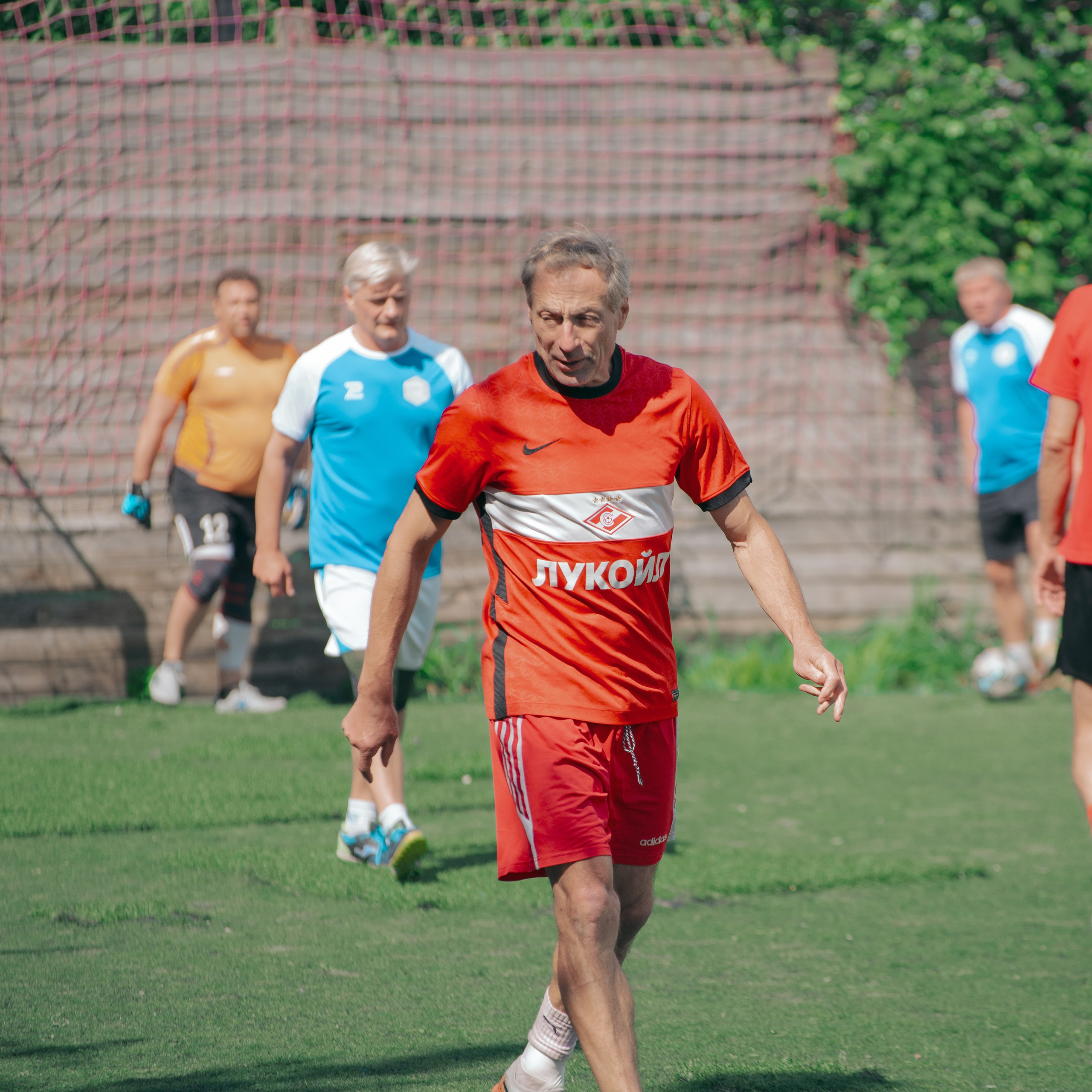 Товарищеский матч с ветеранами московского «Спартака» и «Динамо». Фотограф Валерия Азамат — жизнь в каждом кадре