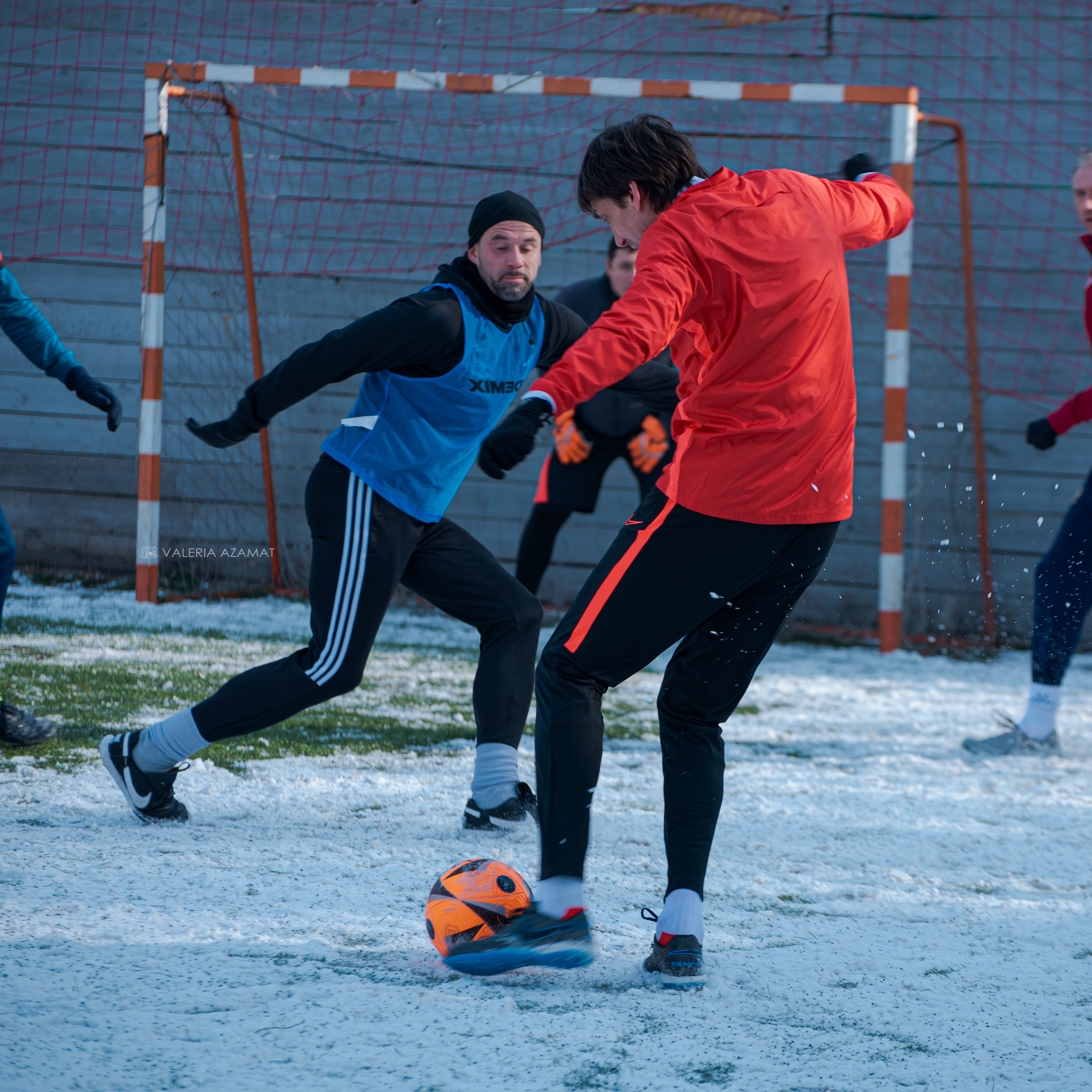 Товарищеский матч с ветеранами московского «Спартака» и «Динамо». Фотограф Валерия Азамат — жизнь в каждом кадре