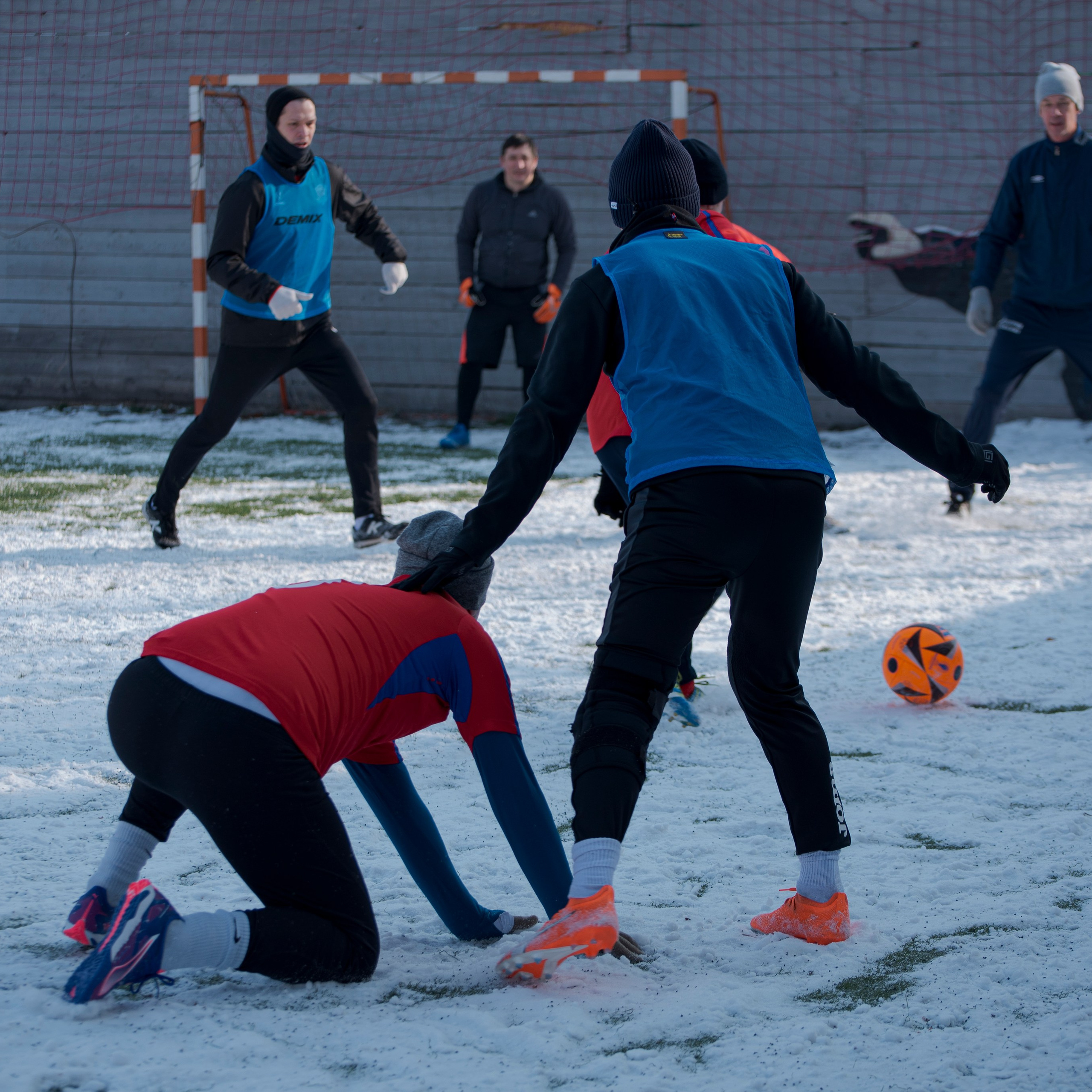 Товарищеский матч с ветеранами московского «Спартака» и «Динамо». Фотограф Валерия Азамат — жизнь в каждом кадре