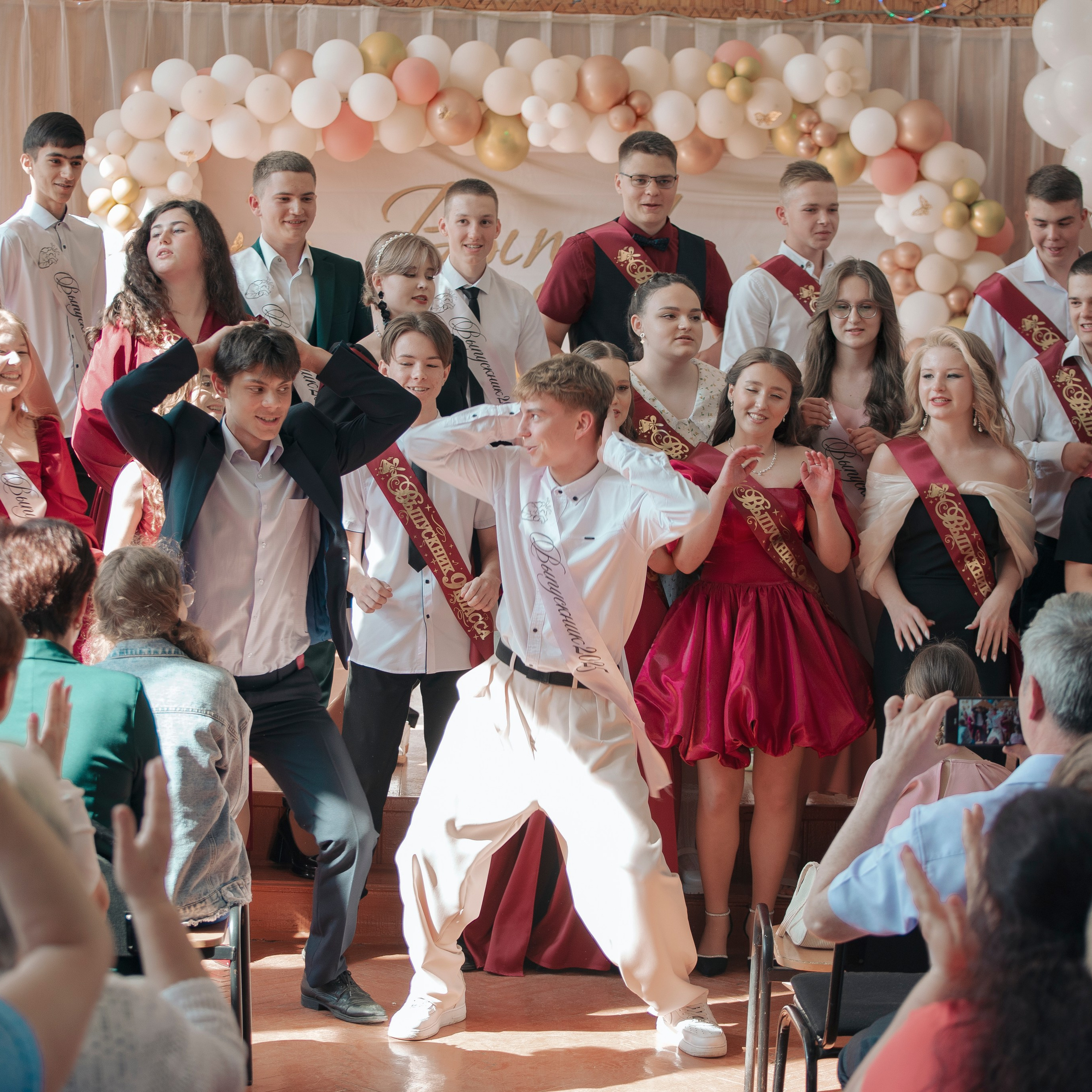 Выпускной 9 класс. Фотограф Валерия Азамат — жизнь в каждом кадре