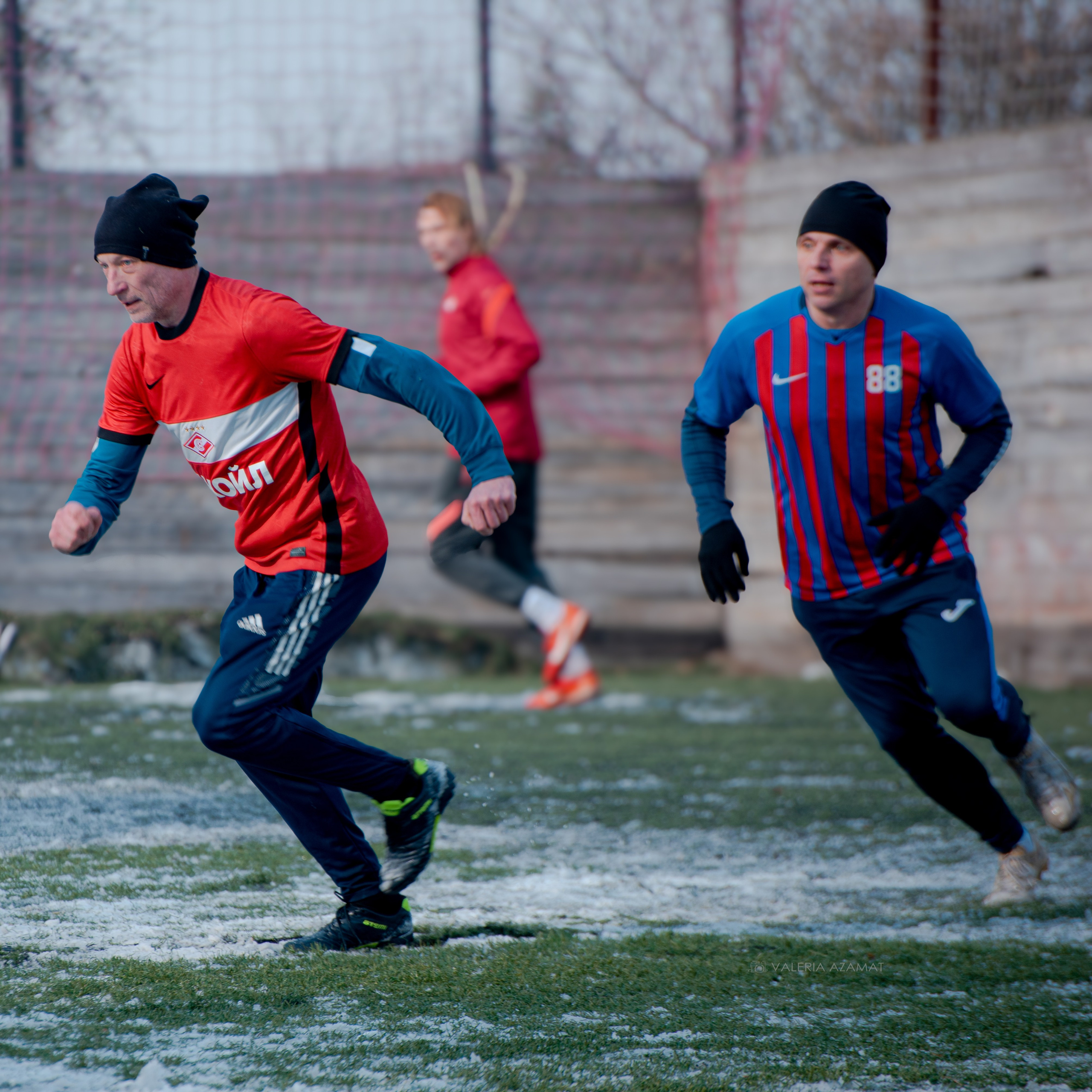 Товарищеский матч с ветеранами московского «Спартака» и «Динамо». Фотограф Валерия Азамат — жизнь в каждом кадре