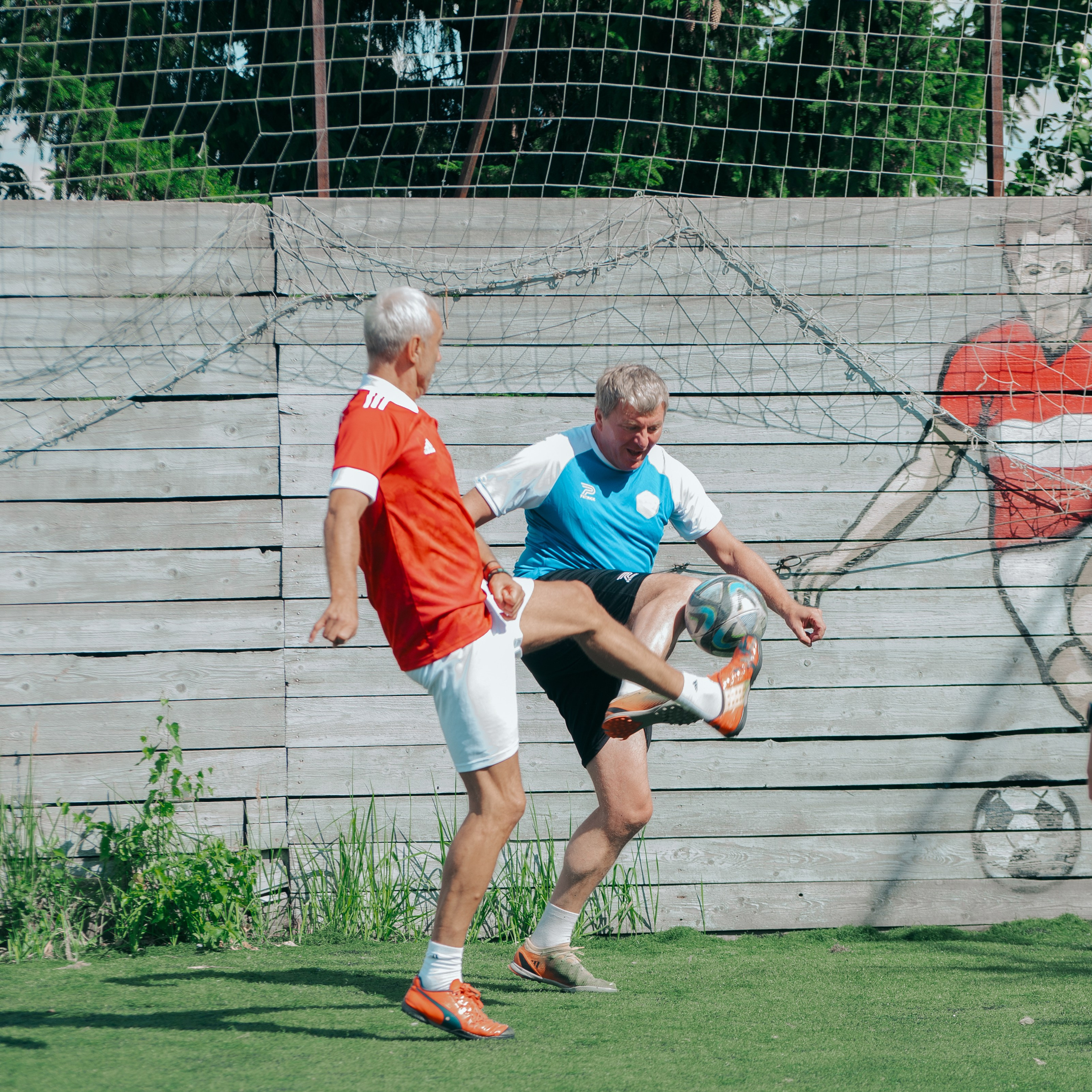 Товарищеский матч с ветеранами московского «Спартака» и «Динамо». Фотограф Валерия Азамат — жизнь в каждом кадре